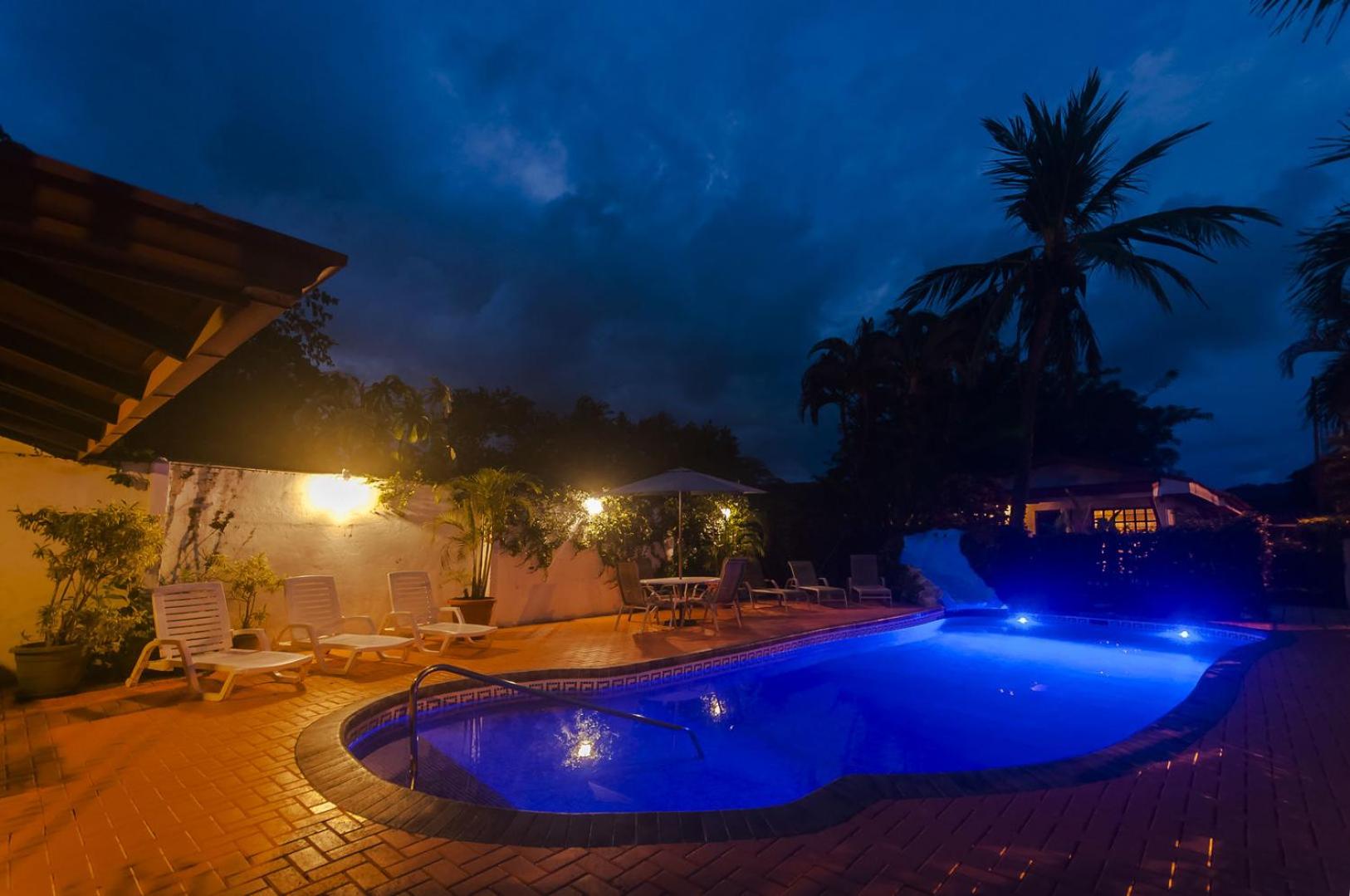 Villa Jaco Sol 4 bdr resort pool near the beach