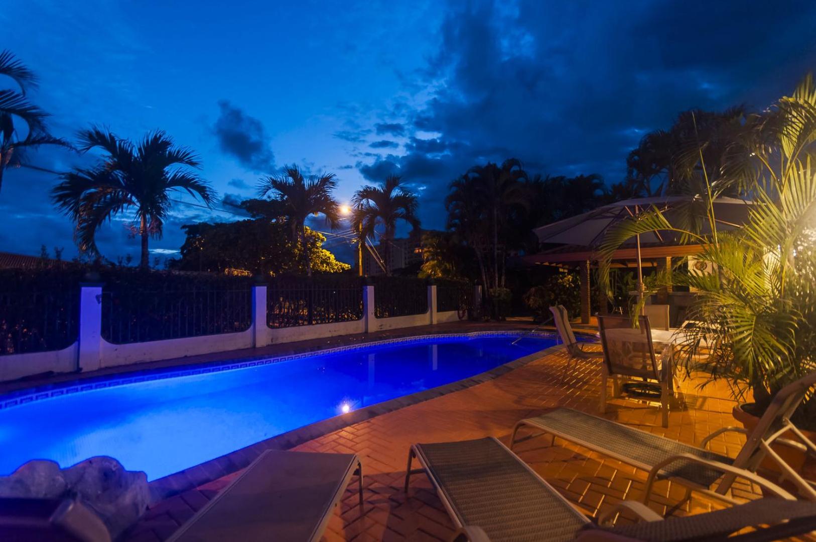Villa Jaco Sol 4 bdr resort pool near the beach