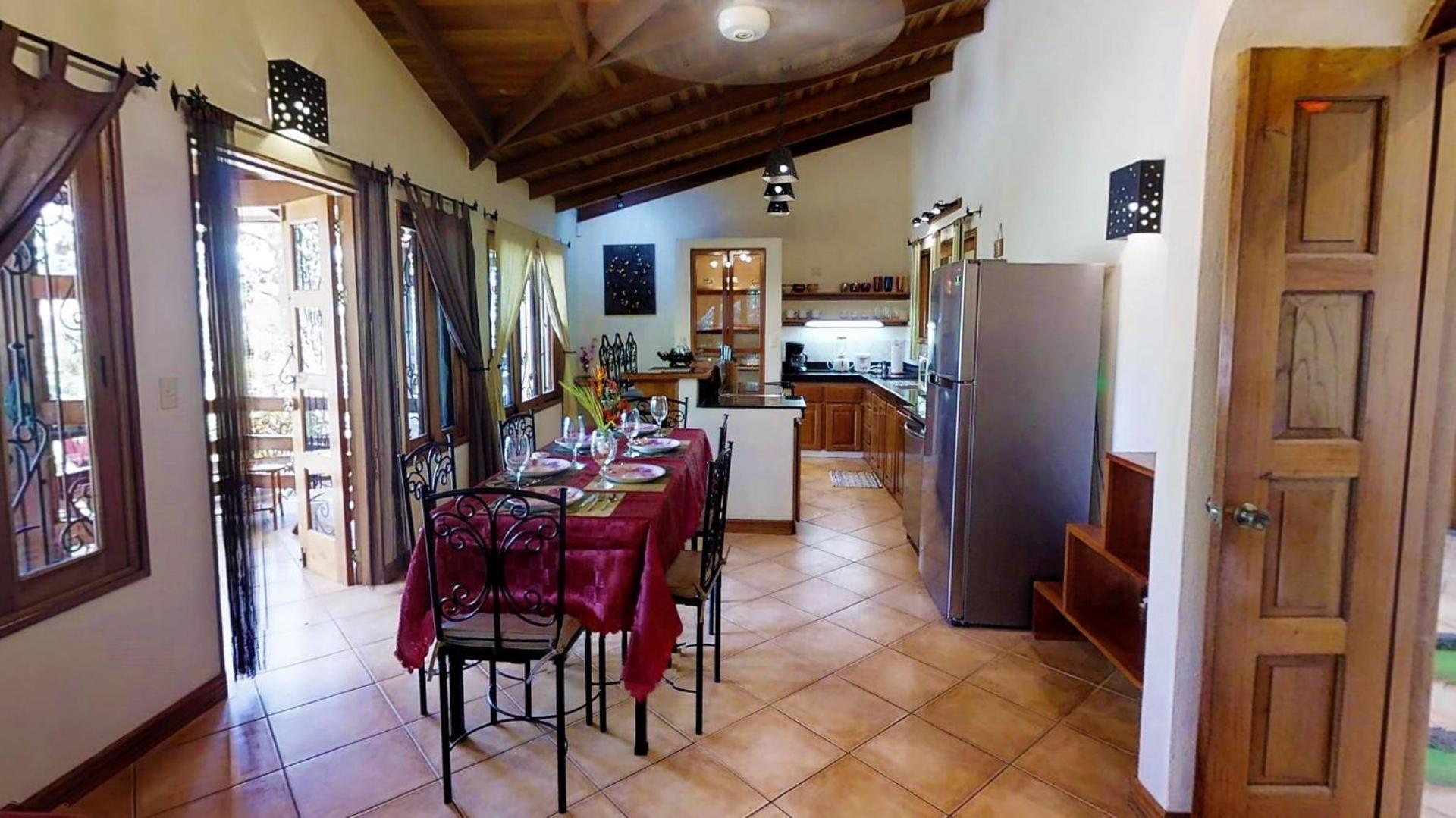 Quinta Teca with two pools near Playa Hermosa beach