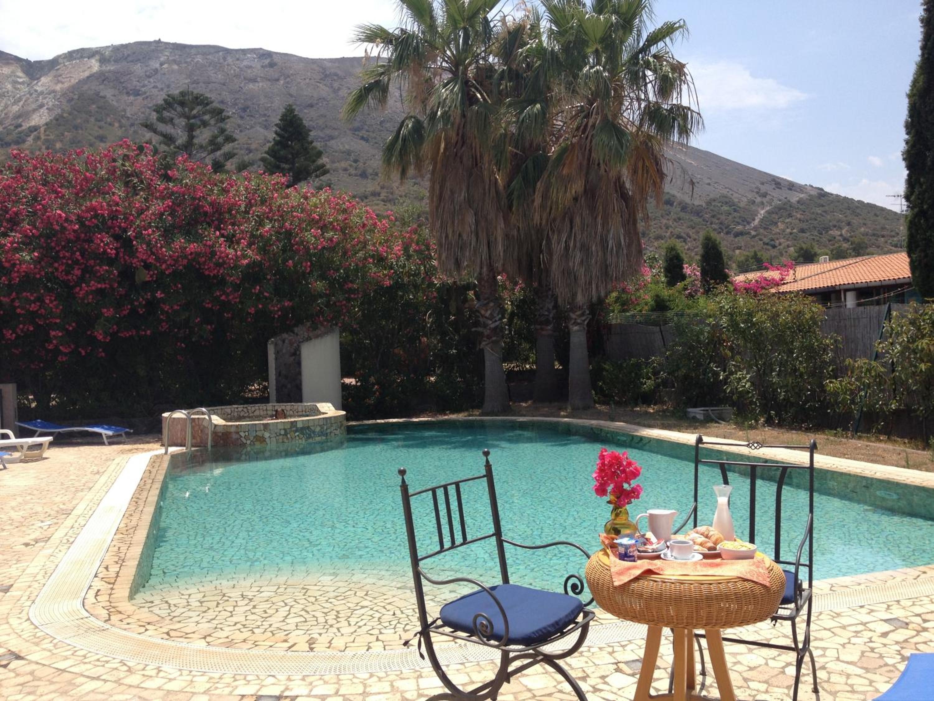 Vulcano Vacations - Hotel Aura - Property Image 5