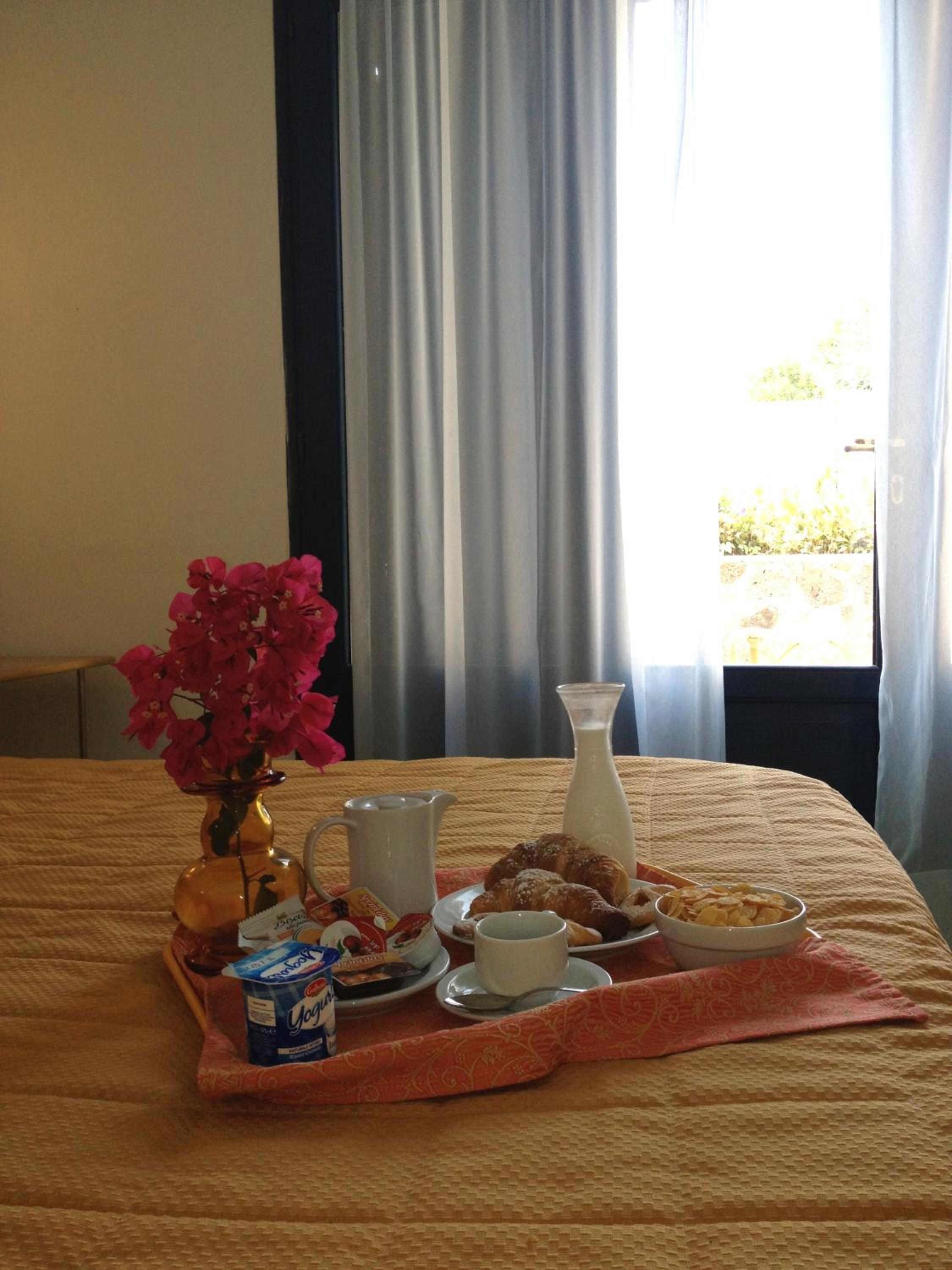 Vulcano Vacations - Hotel Aura - Property Image 2