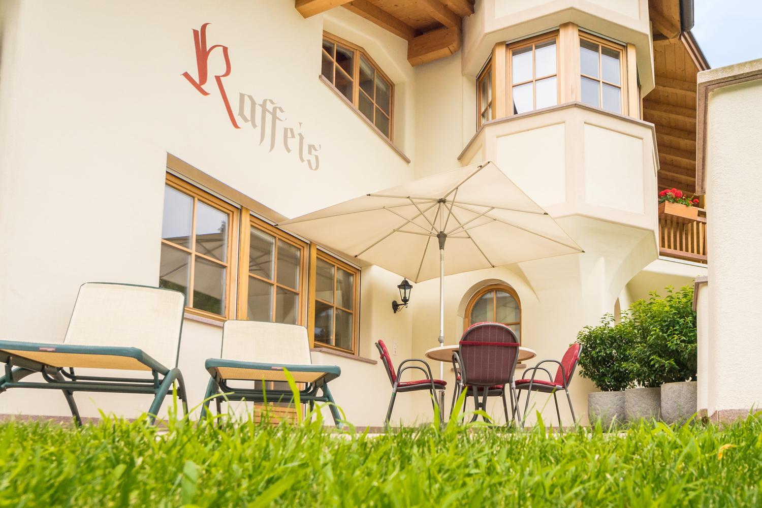 Weingut & Apartments Weitgruber Raffeis view 4