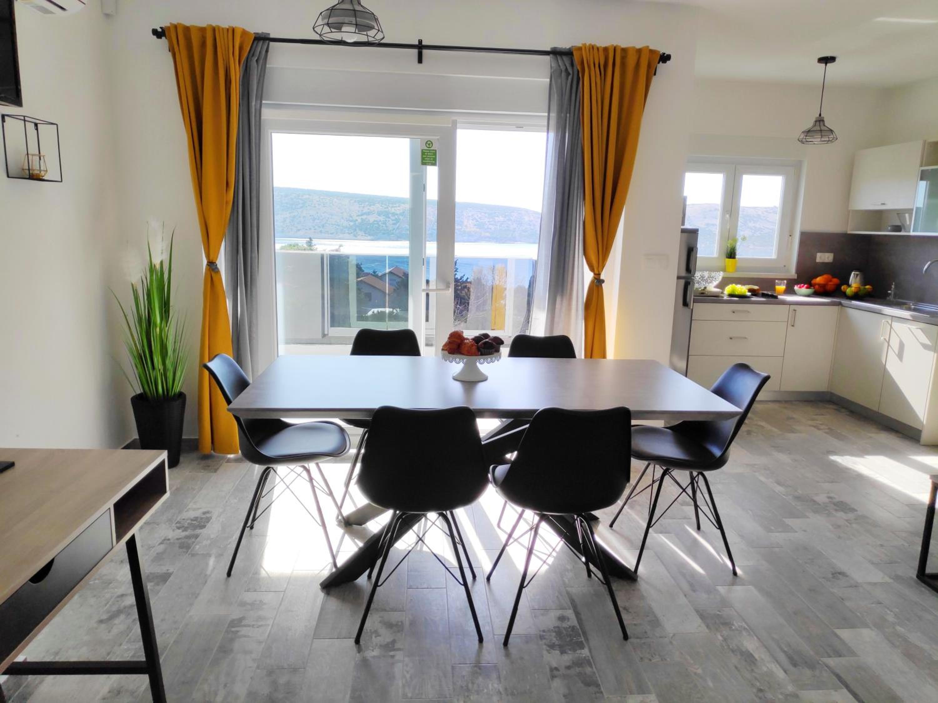 Maristo Apartments