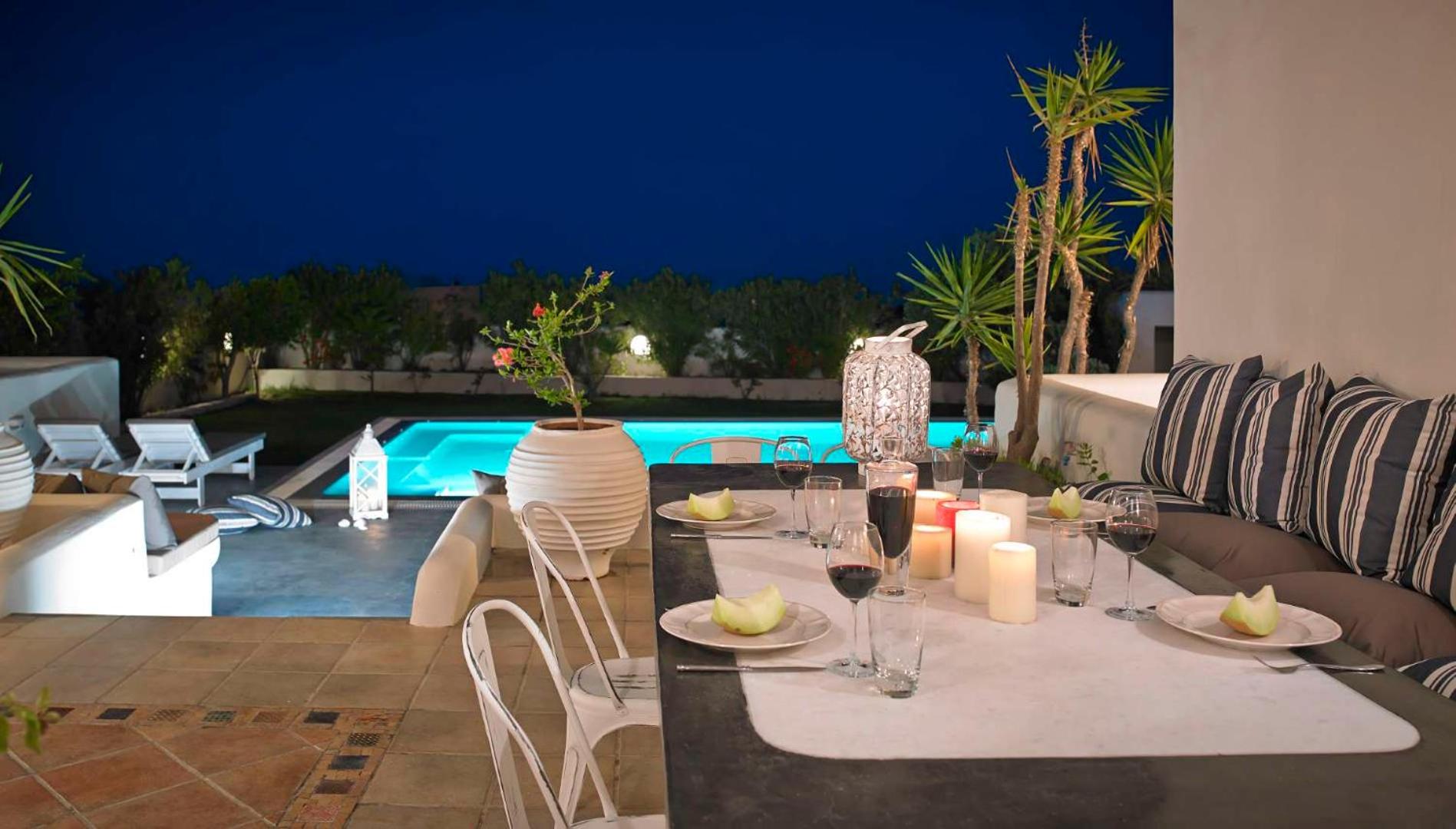 Aleria Villa Santorini view 4