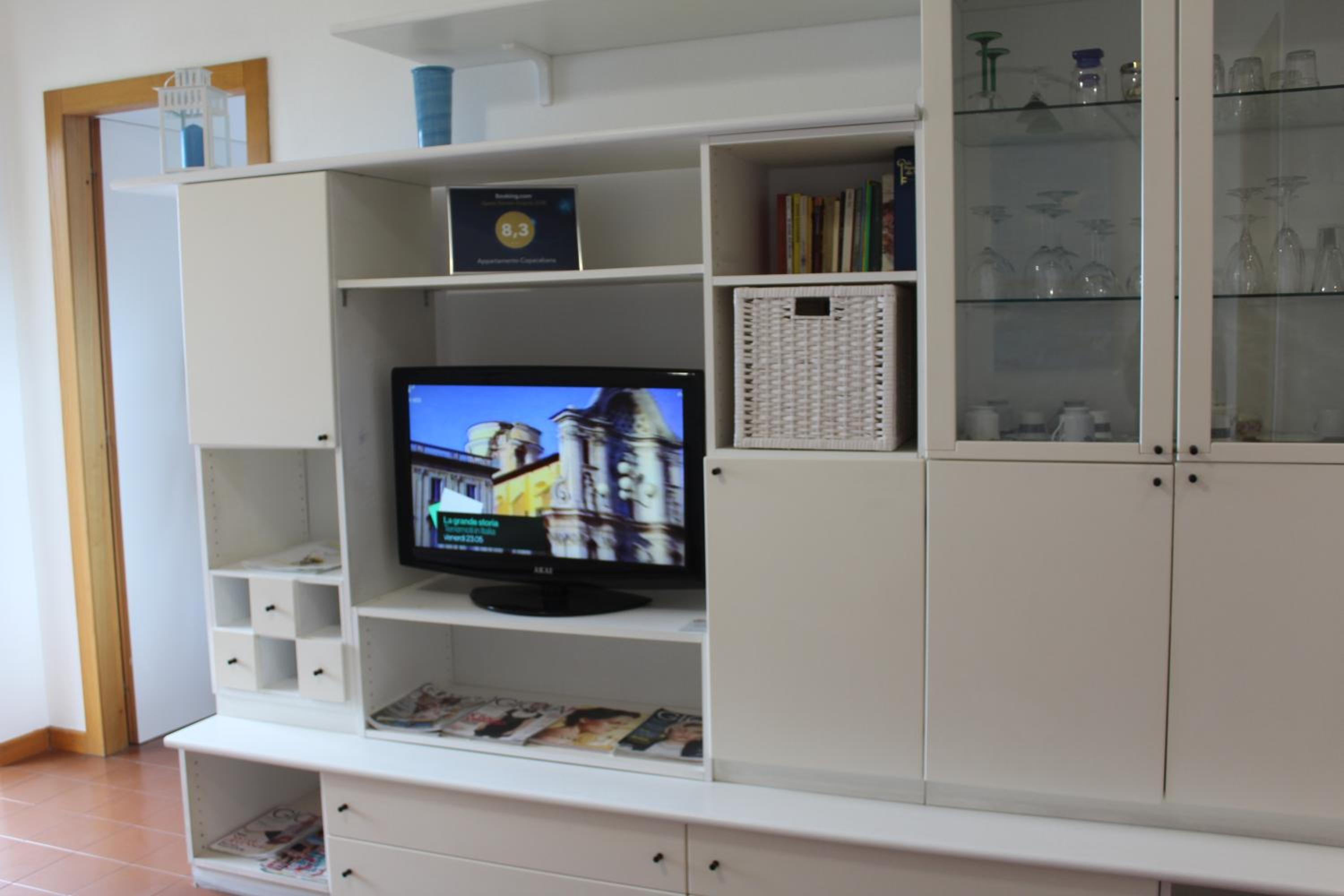 Photo 33