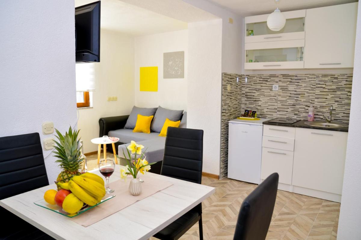 Apartman Lana view 2