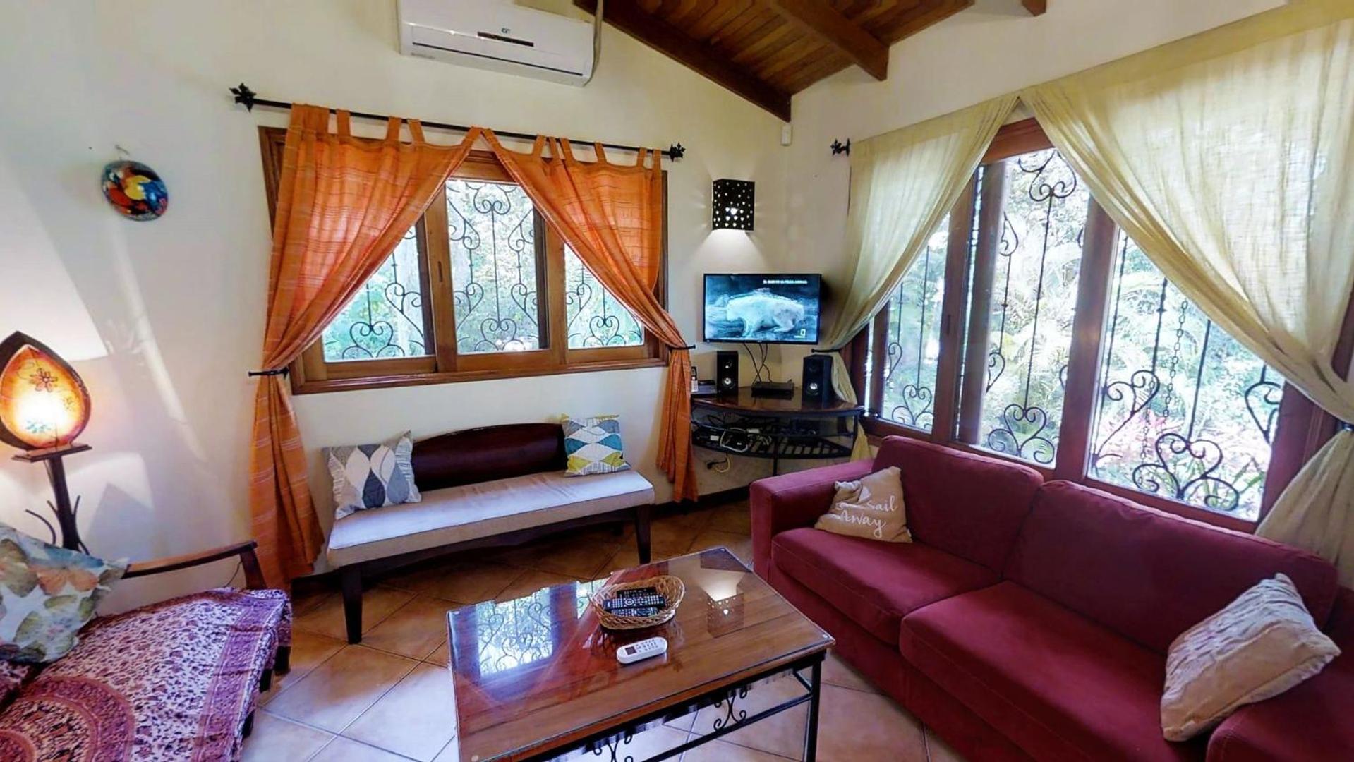 Quinta Teca with two pools near Playa Hermosa beach