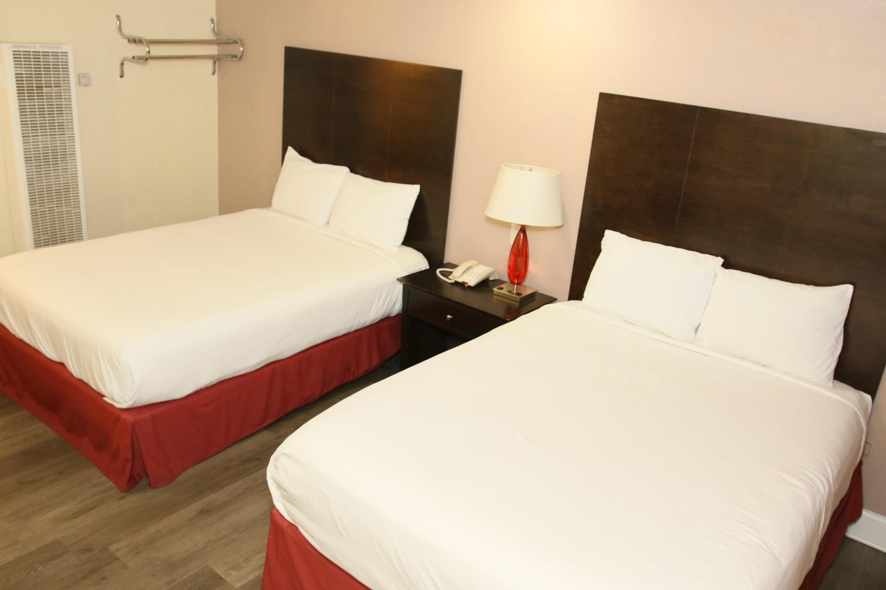 Town and Country Inn