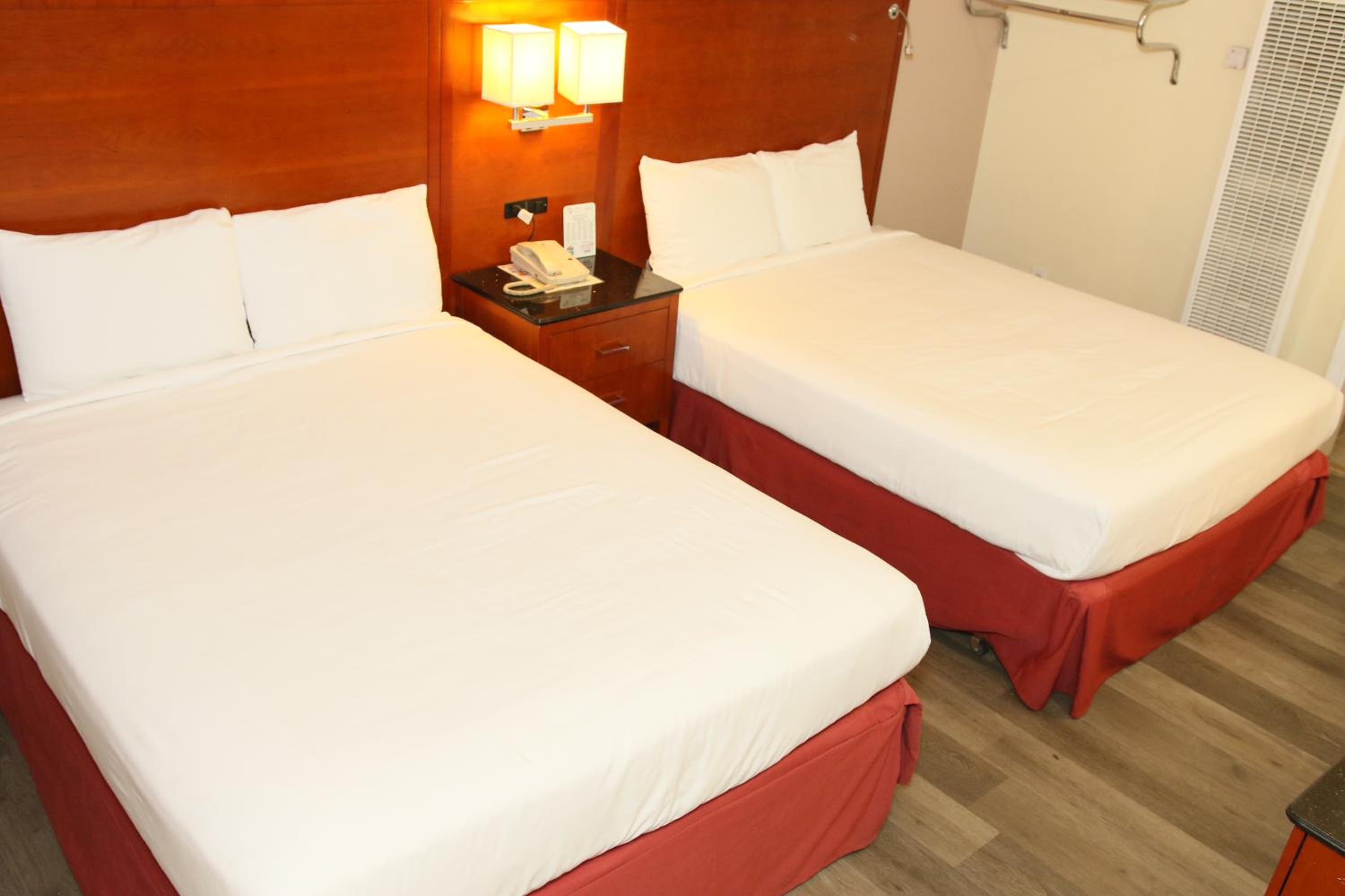Town and Country Inn