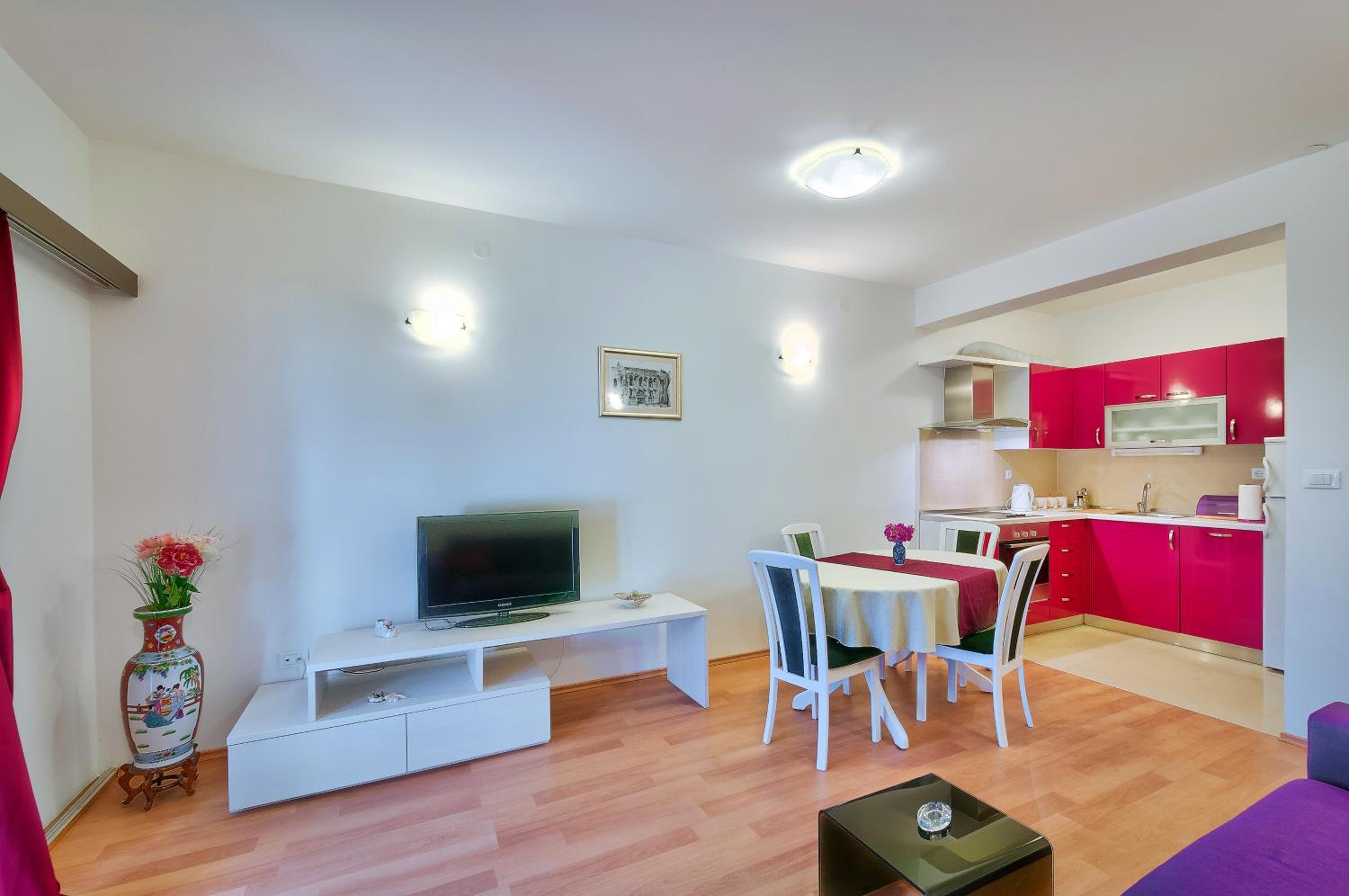 Apartments Žuvela