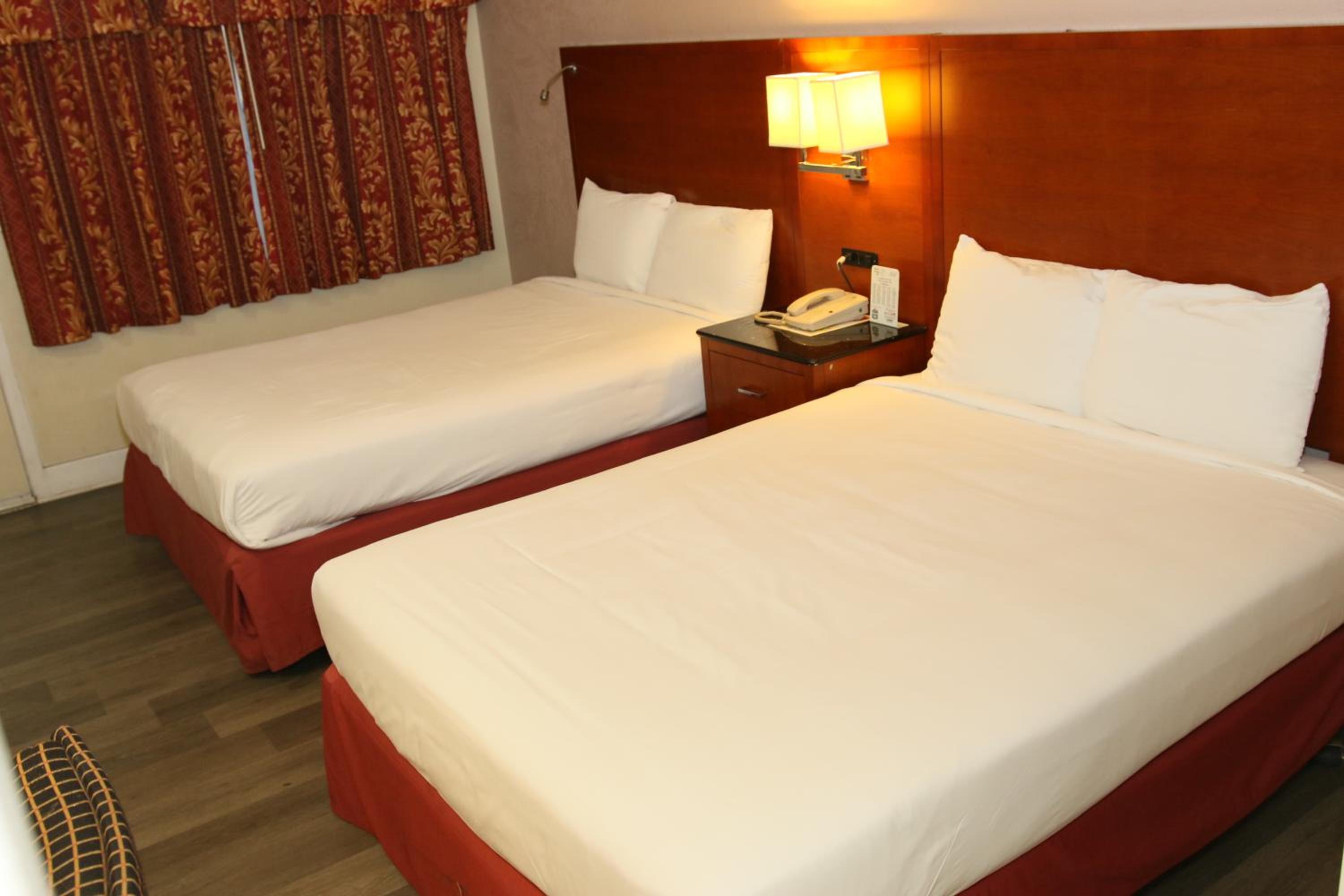 Town and Country Inn