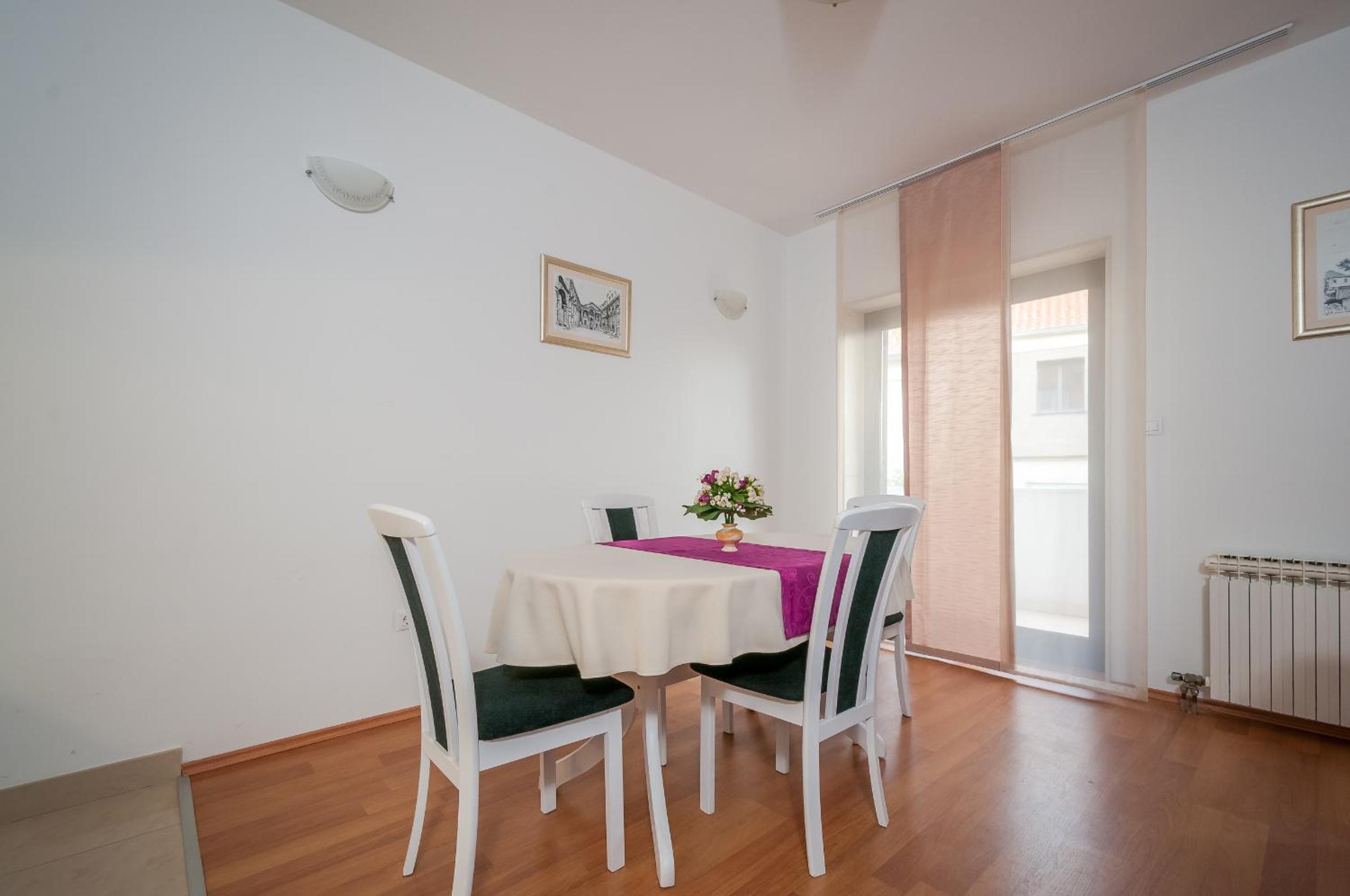 Apartments Žuvela