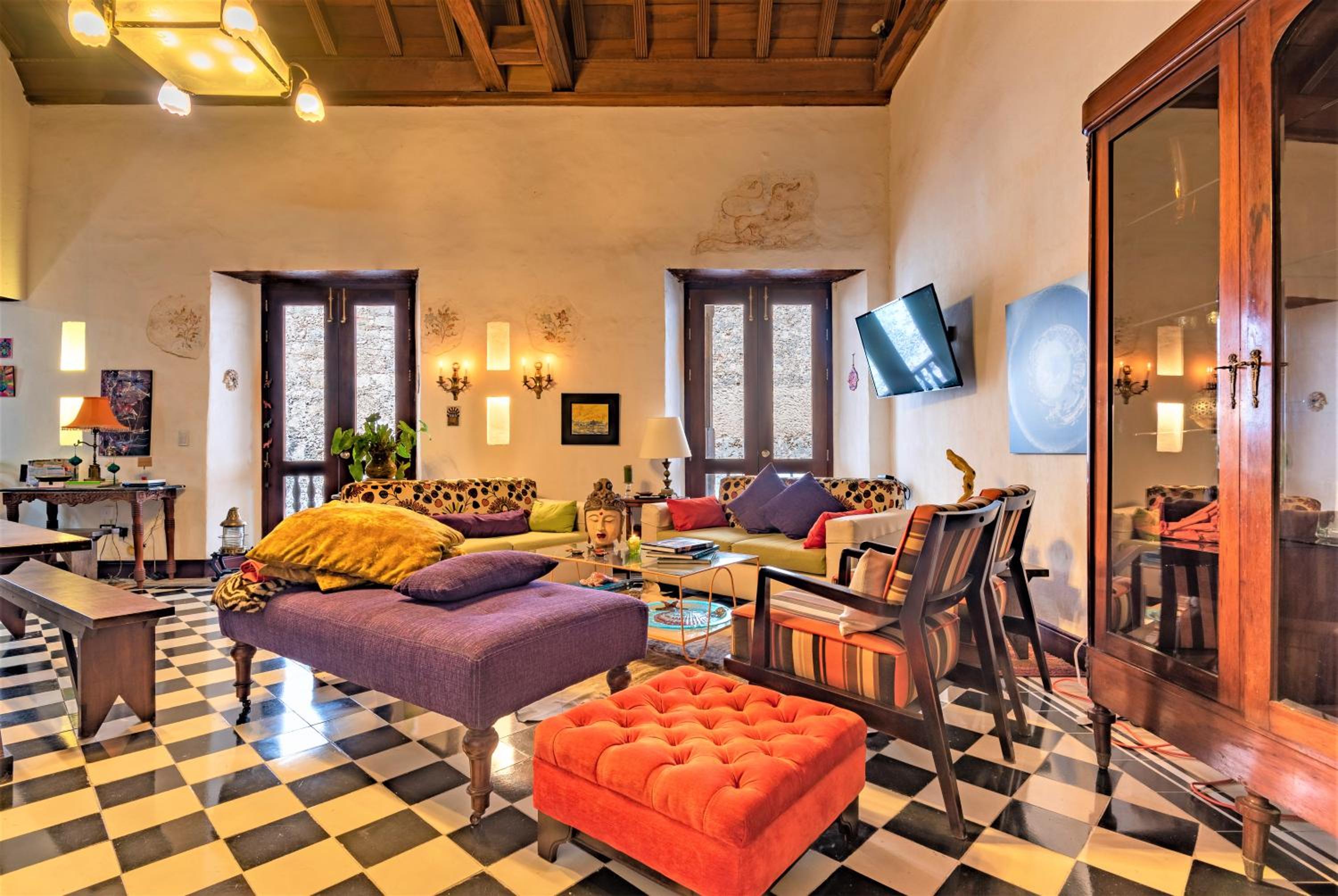 lounge
