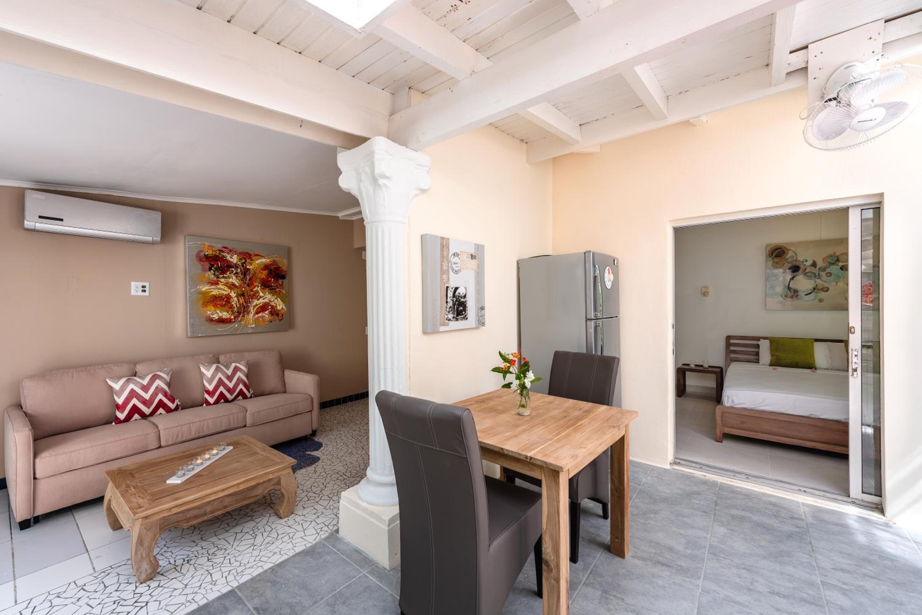 Sunflower Villa Studios