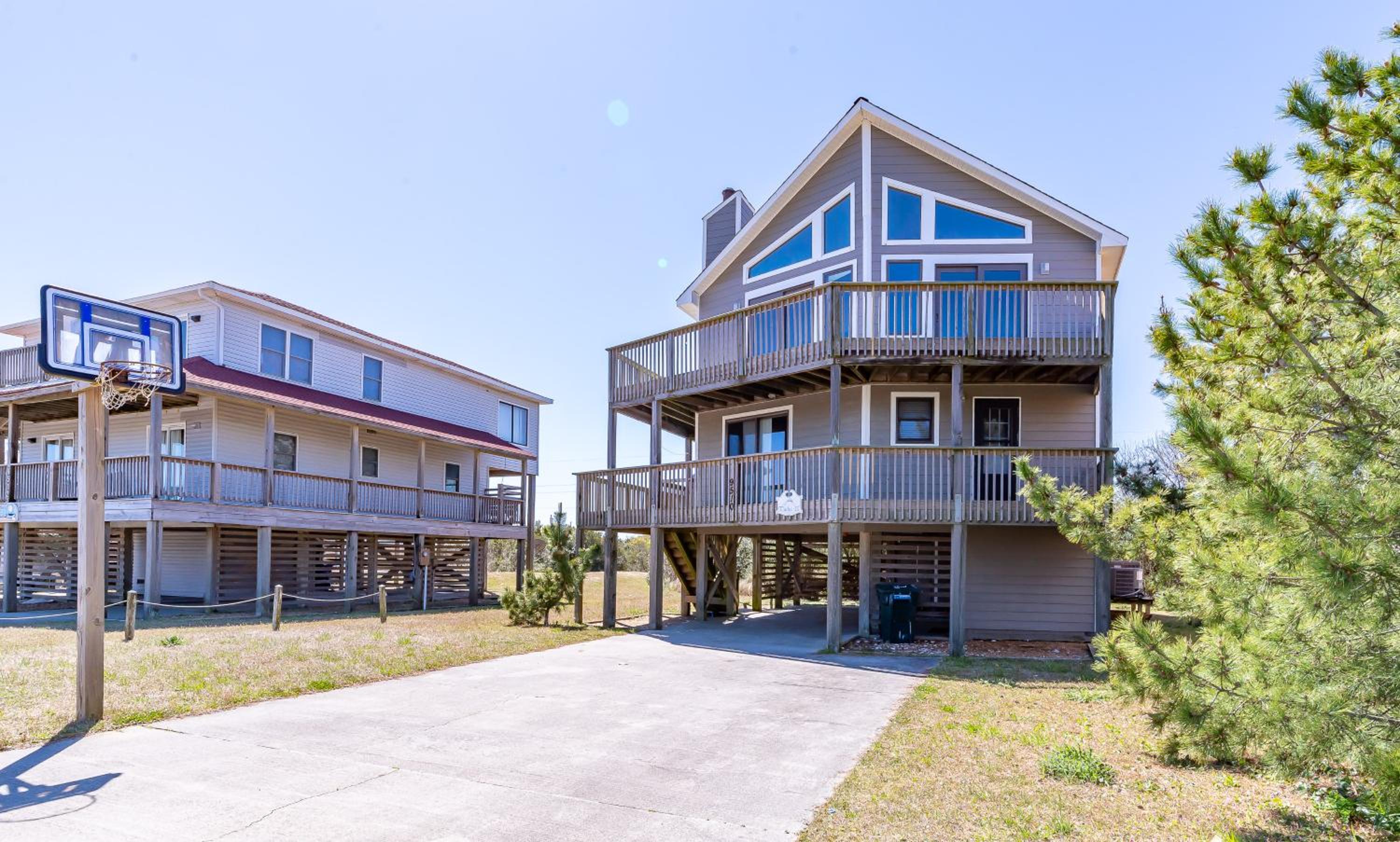 Simply Perfect - S Nags Head MP 19.5, 120 Yds to Beach, Ocean View, Community Pool, Tennis, Sunrises, Sunsets