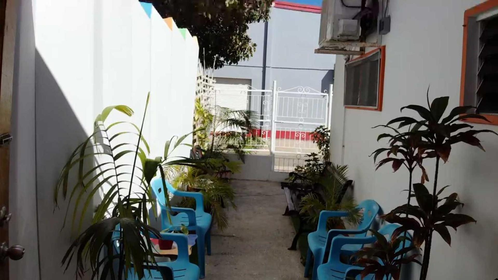 Hostel Room Aruba view 2