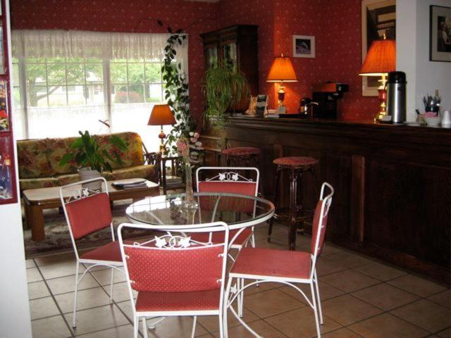 Canterbury Inn - Property Image 38