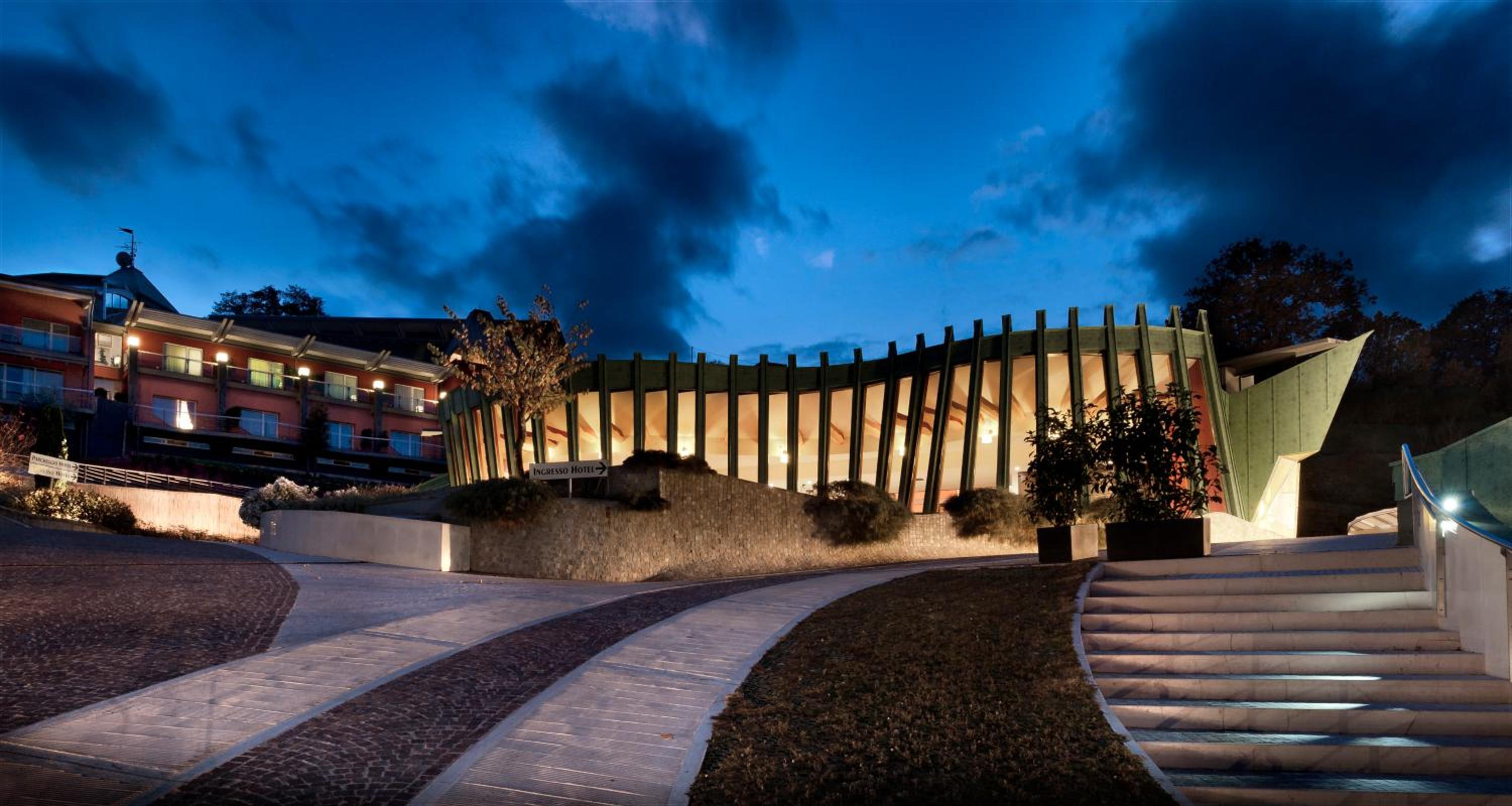 Bouganville Hill Resort & Wellness Space