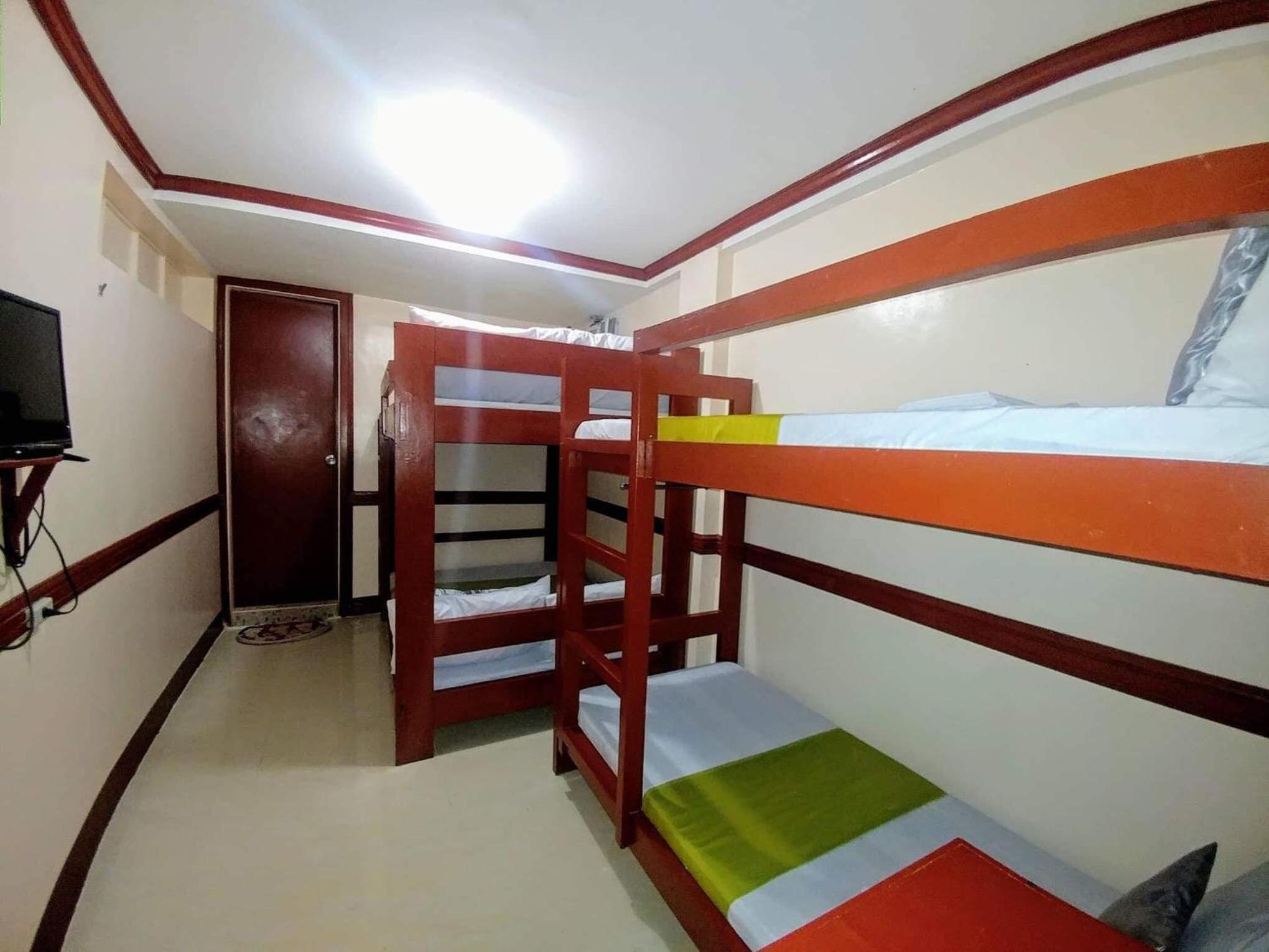 Wendy's Apartelle