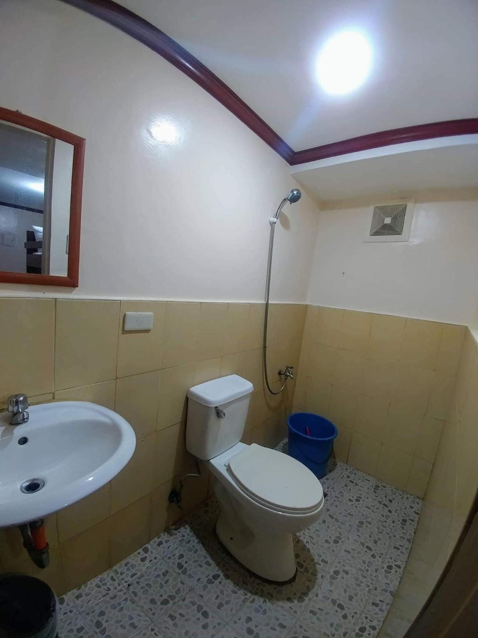 Wendy's Apartelle