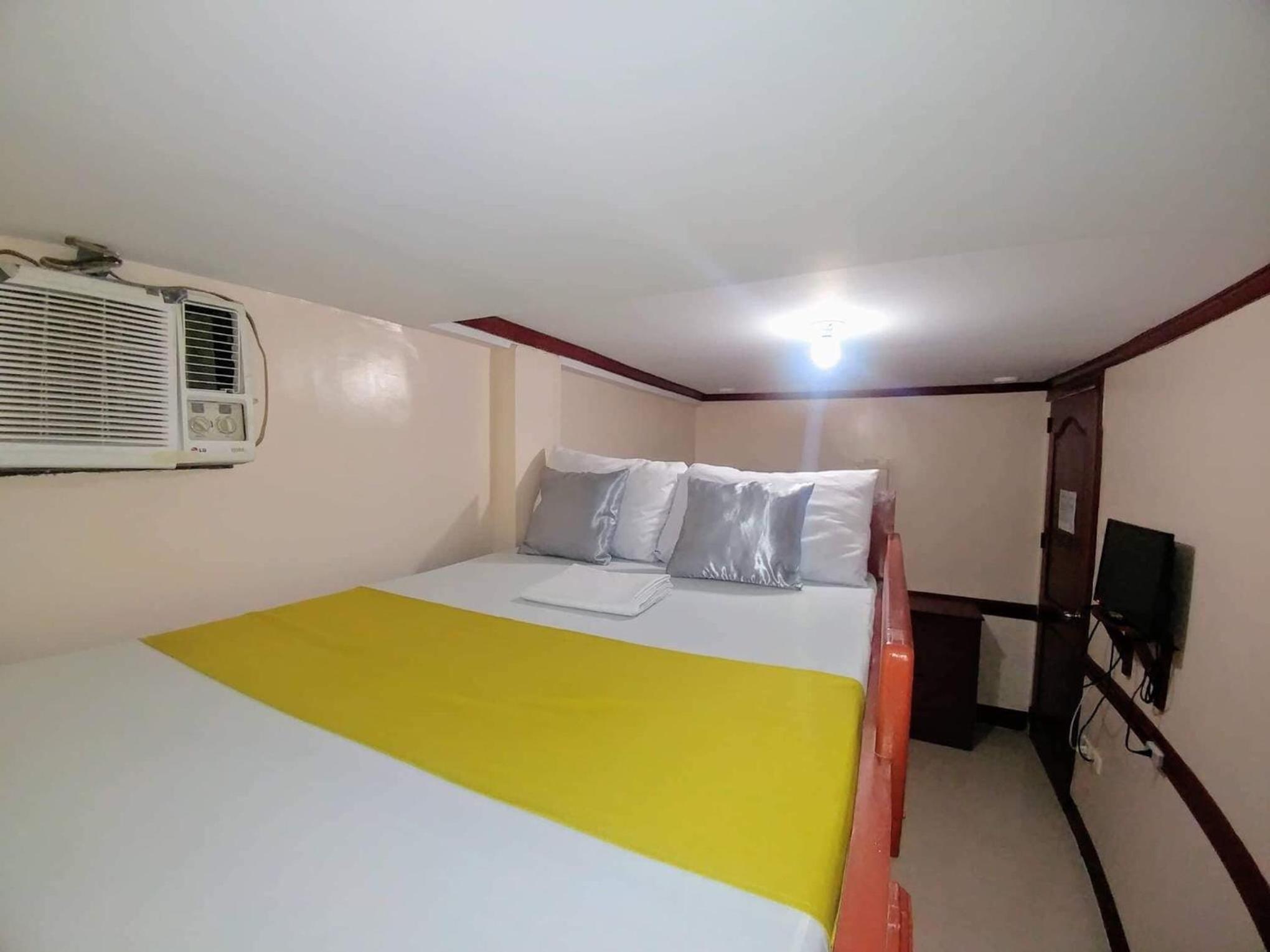 Wendy's Apartelle