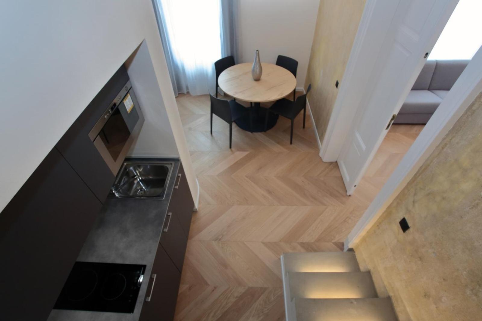 The Apartment House - Mezibranska
