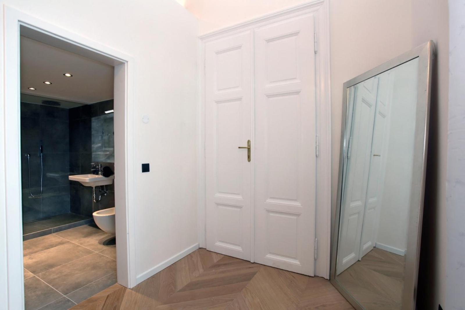 The Apartment House - Mezibranska