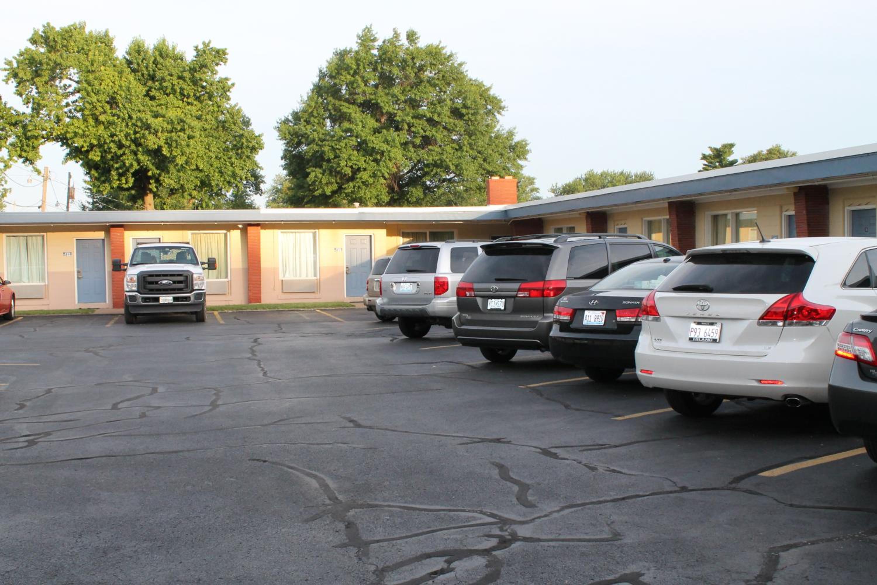 American Motor Inn - Rock Island