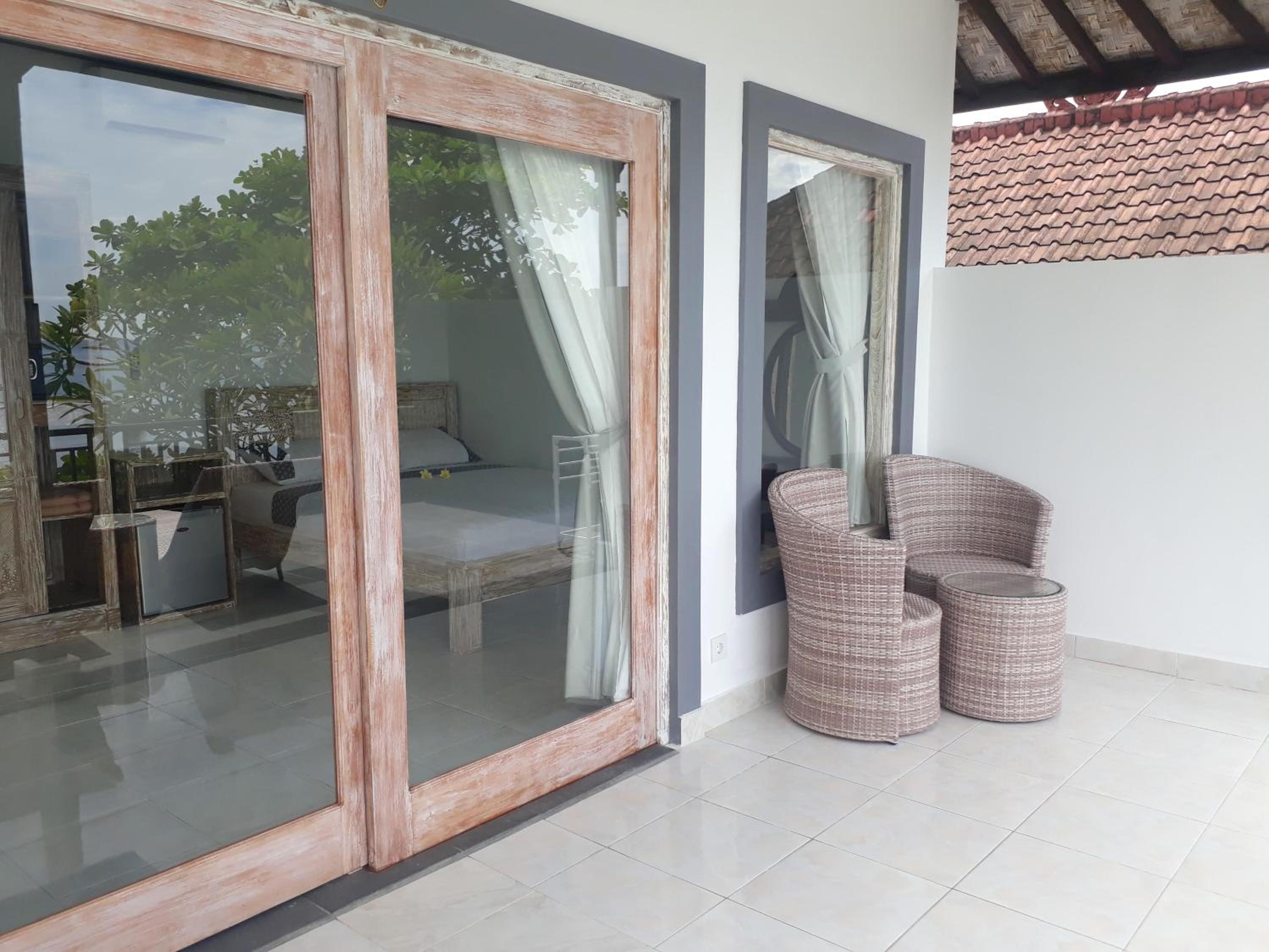 Galang Kangin Bungalows view 4