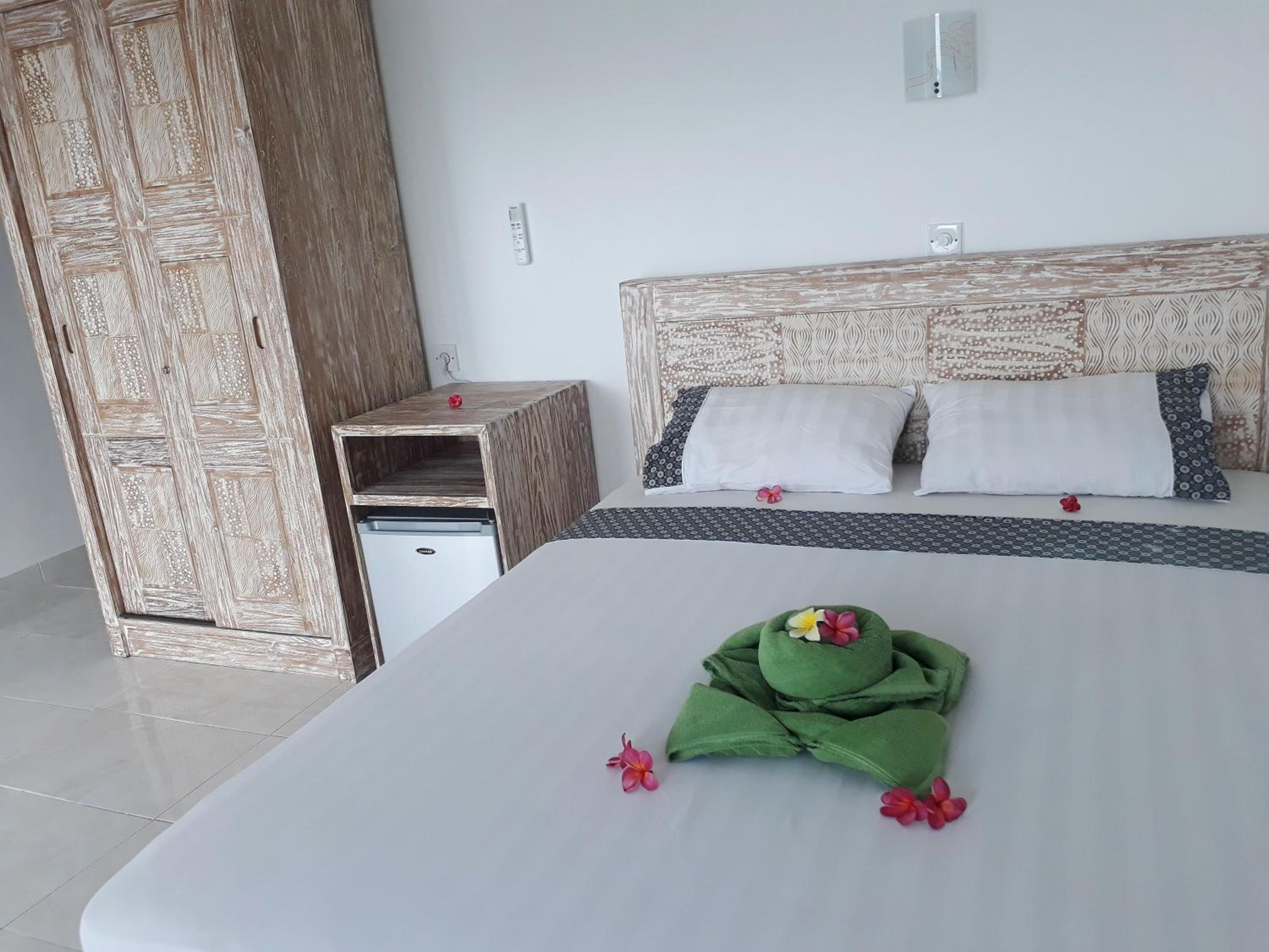 Galang Kangin Bungalows view 5