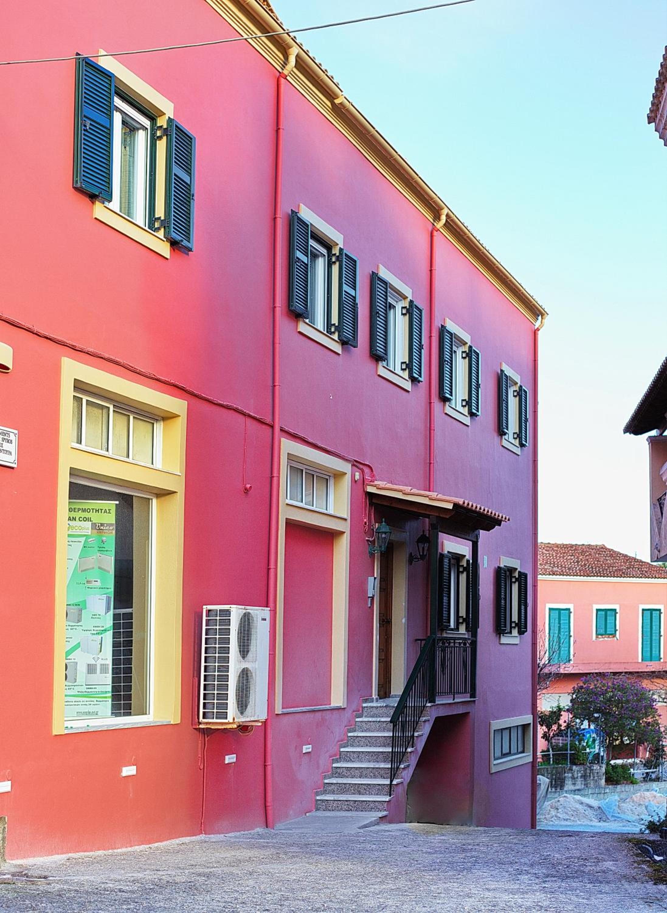 Darmani Spyros Apartments view 4