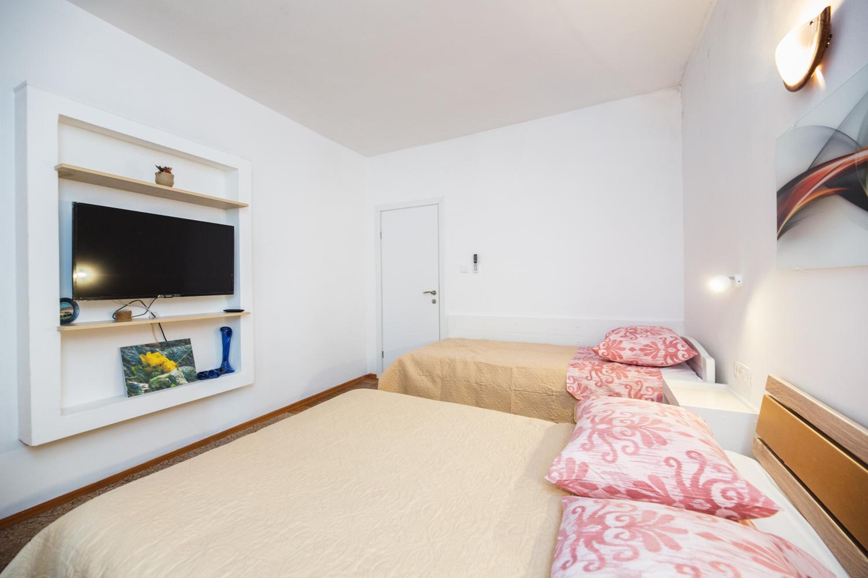 Deluxe New Kastela Agneza Apartment near SplitAirport view 2