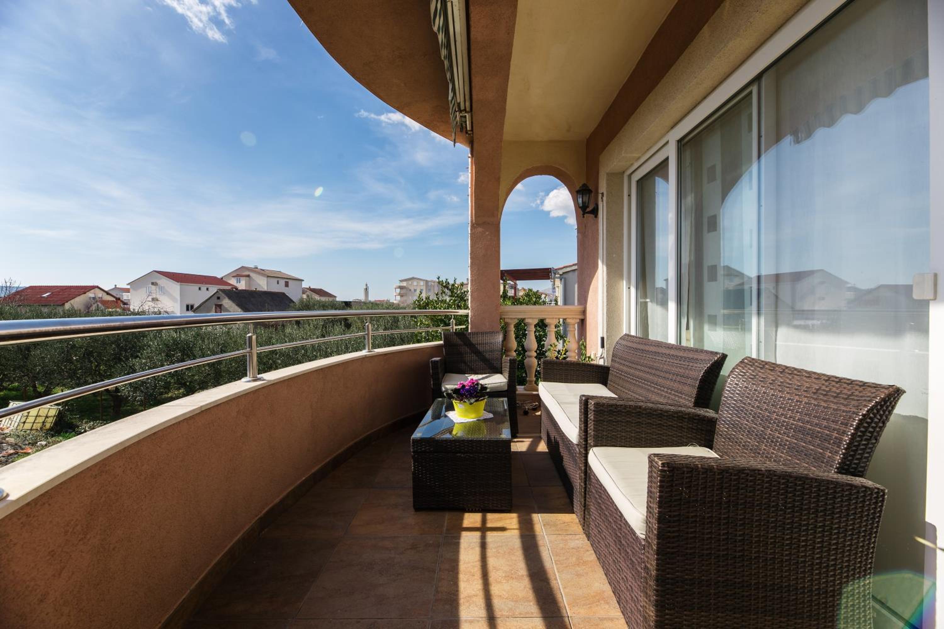 Deluxe New Kastela Agneza Apartment near SplitAirport view 4