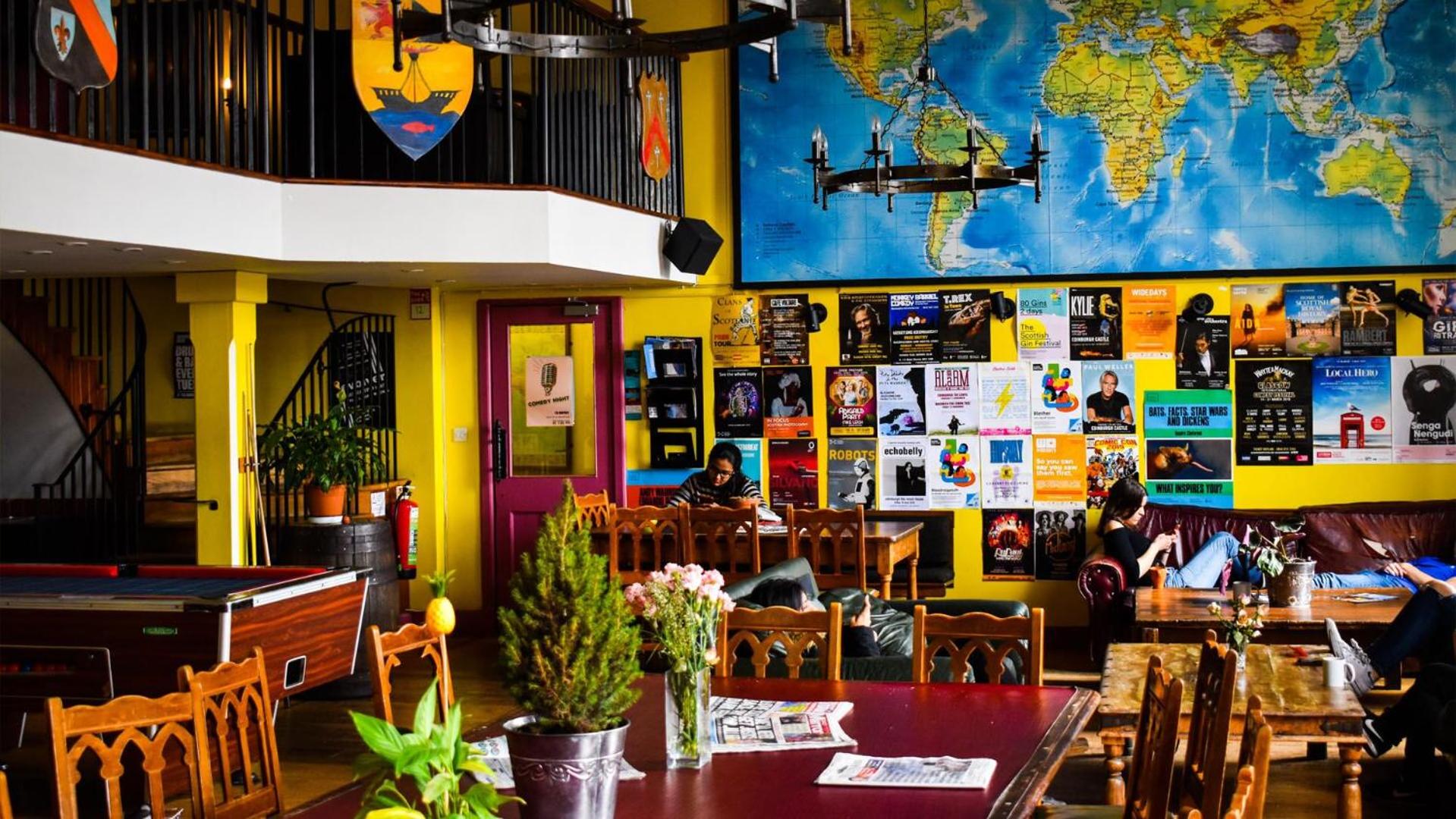Castle Rock Hostel - Adults Only