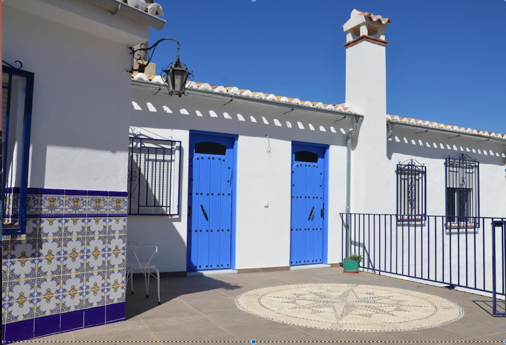 Santo Domingo Rural - Andalusian spacious house with private parking in town view 4