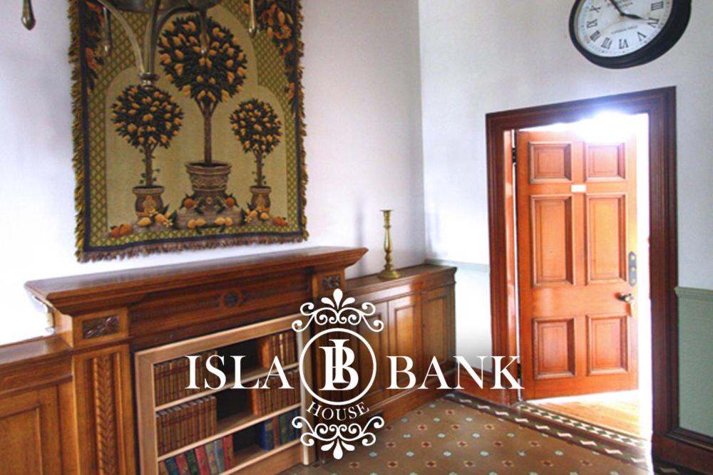 Isla Bank House view 5