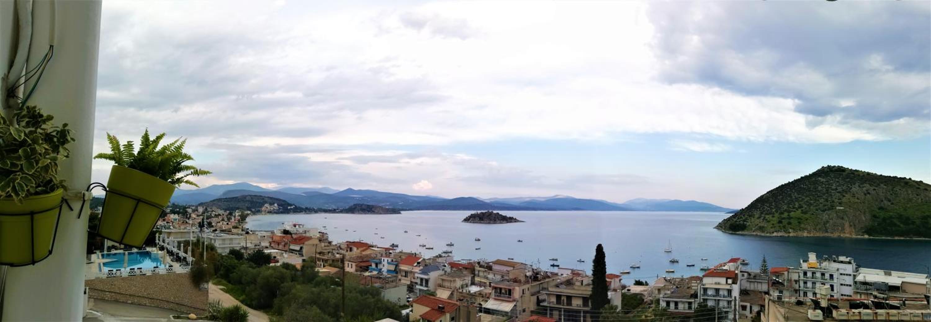 lovely studio with awesome view photo 4