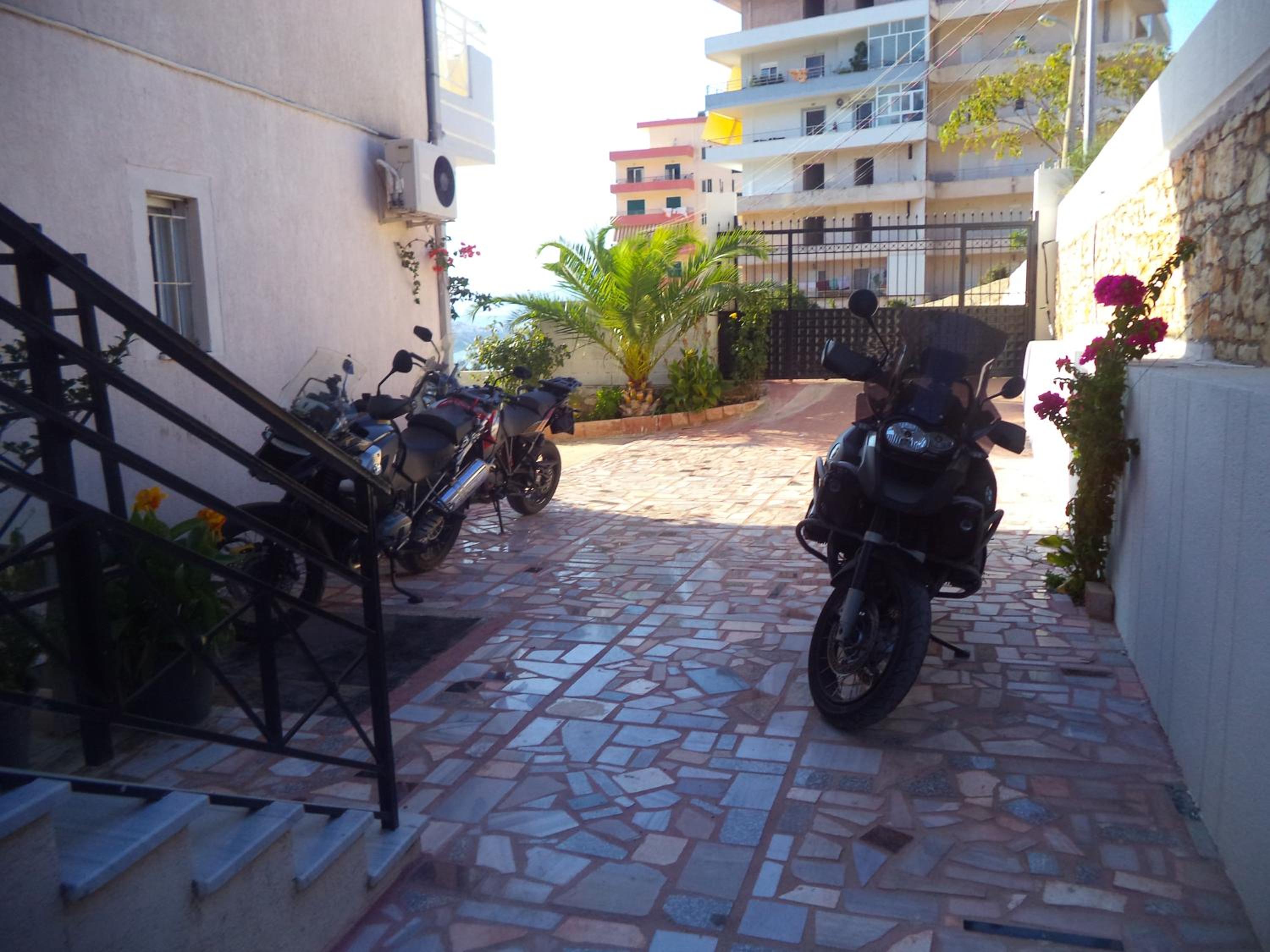 Mariana Apartments