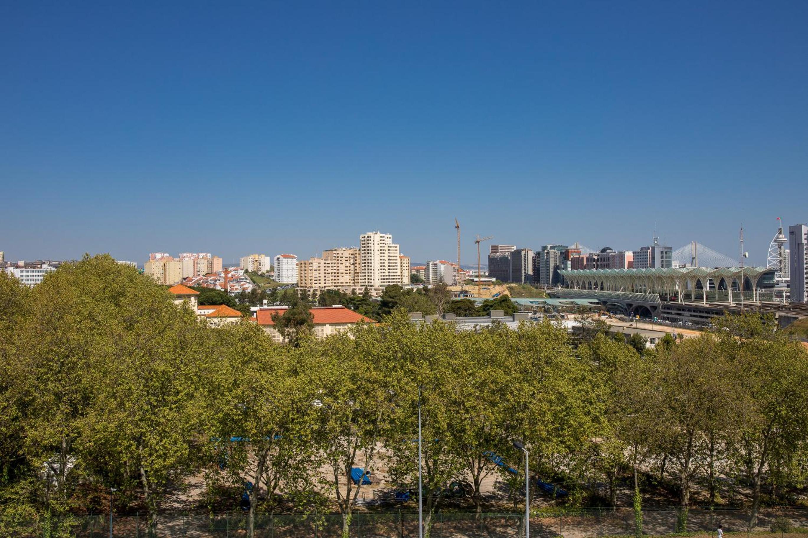 Charming Apartment with Balcony & Pool view 5