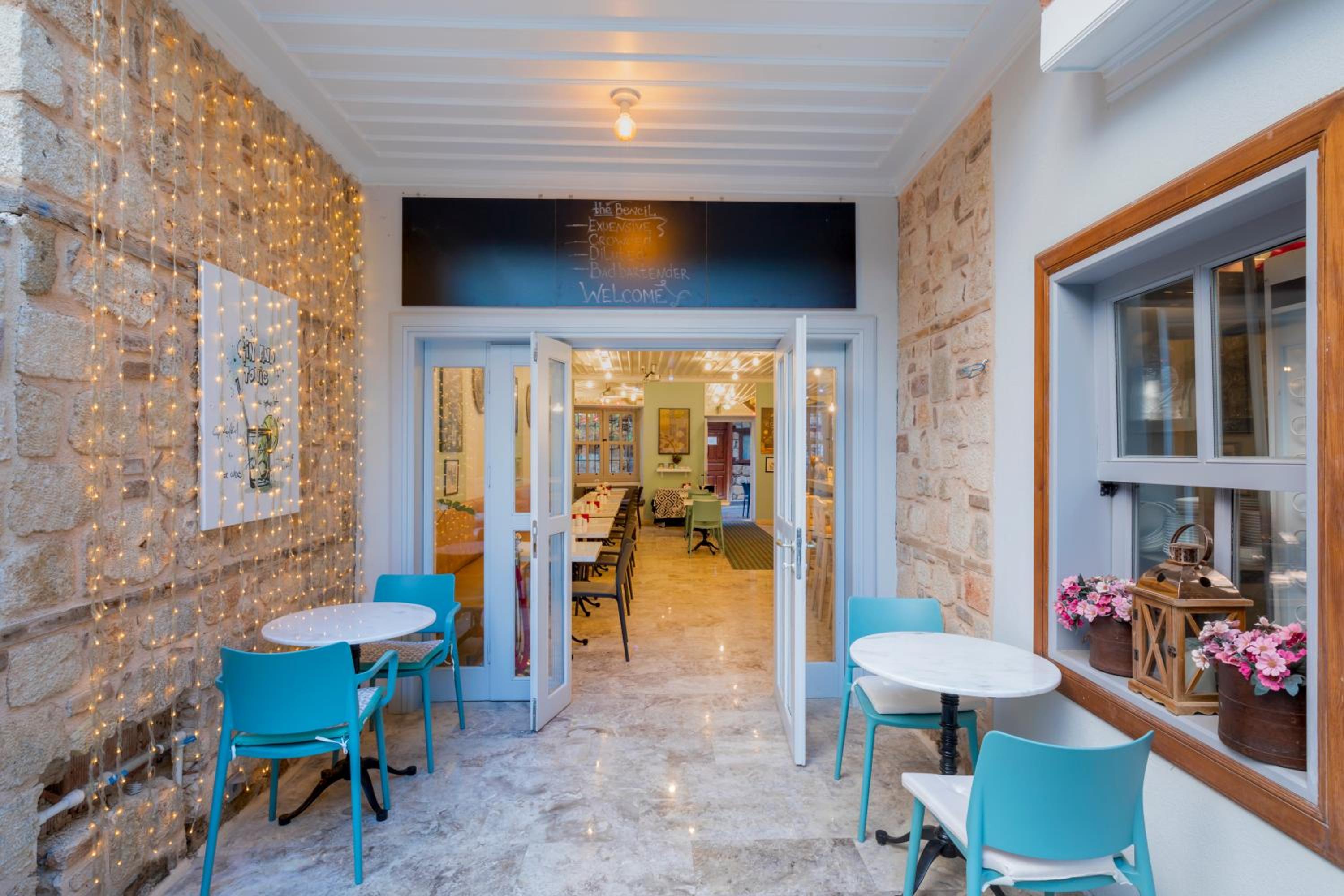 Delight Deluxe Hotel - Image 58