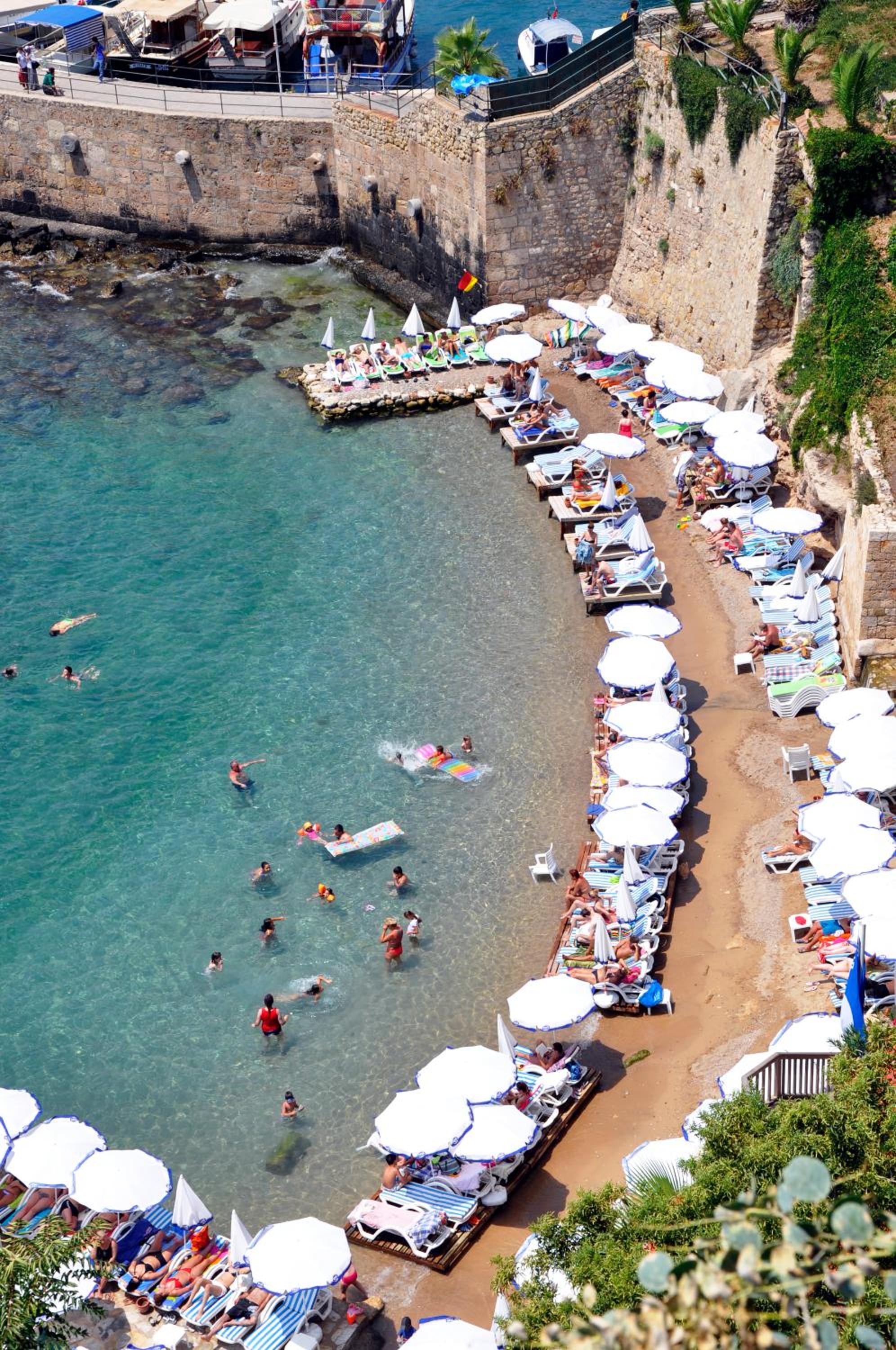 Elegance East Hotel - Image 92