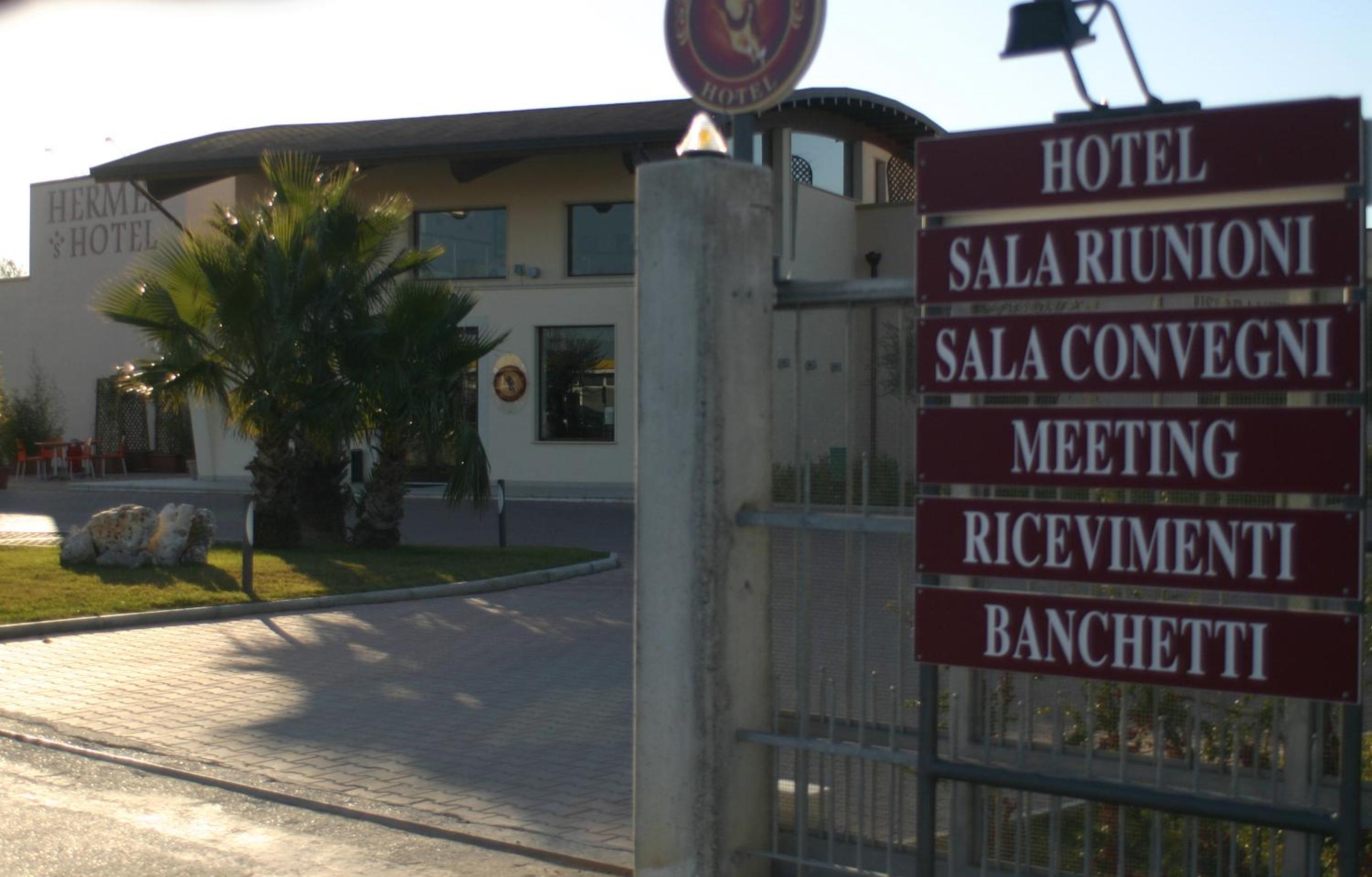 Hermes Hotel photo 5