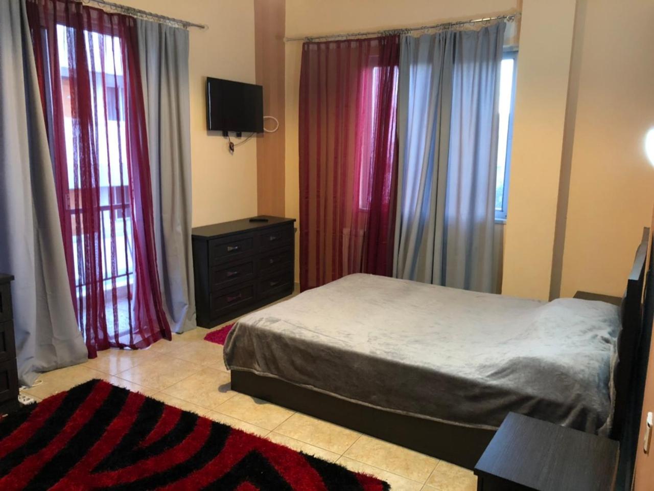 Iridas house photo 2