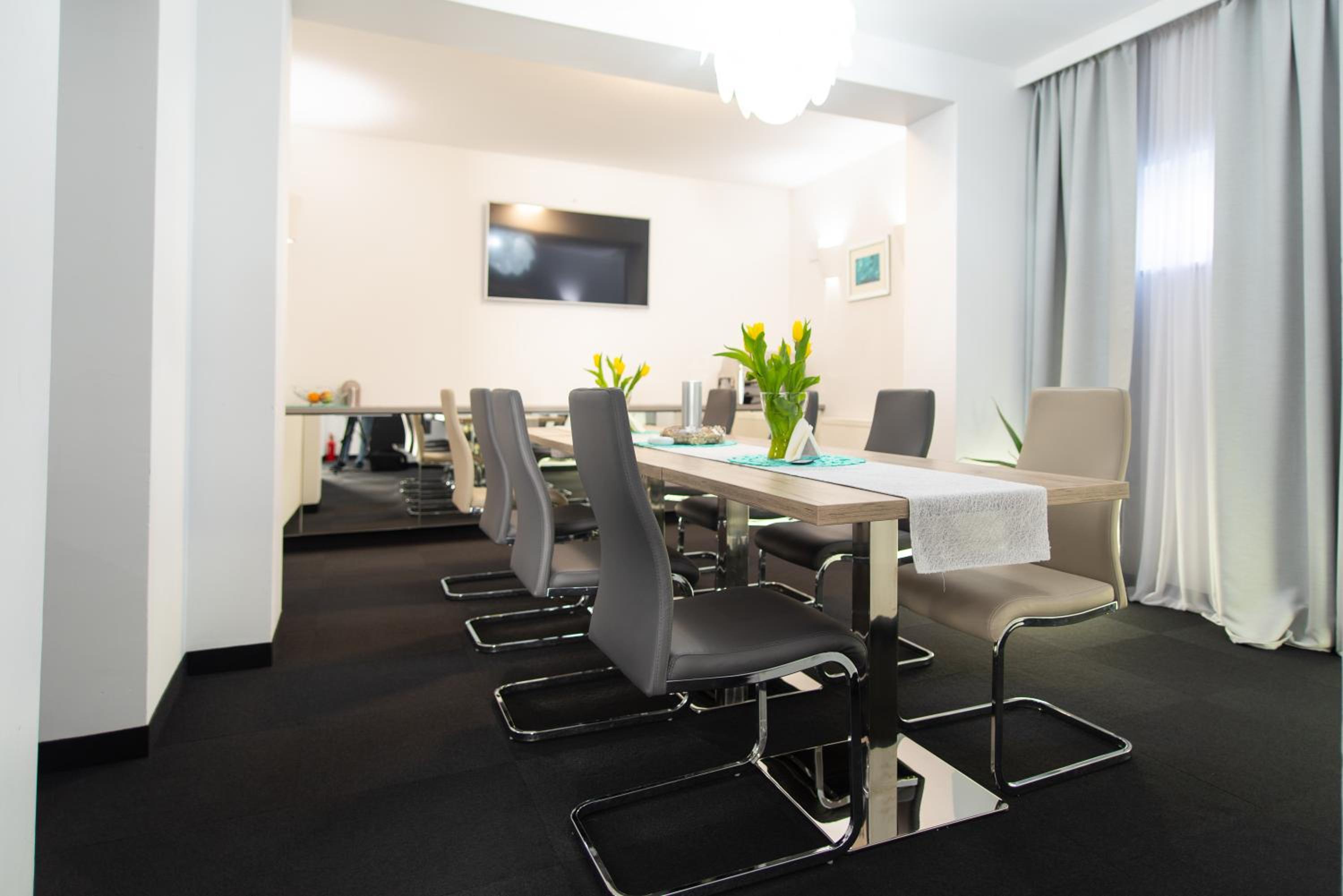 meeting & event spaces