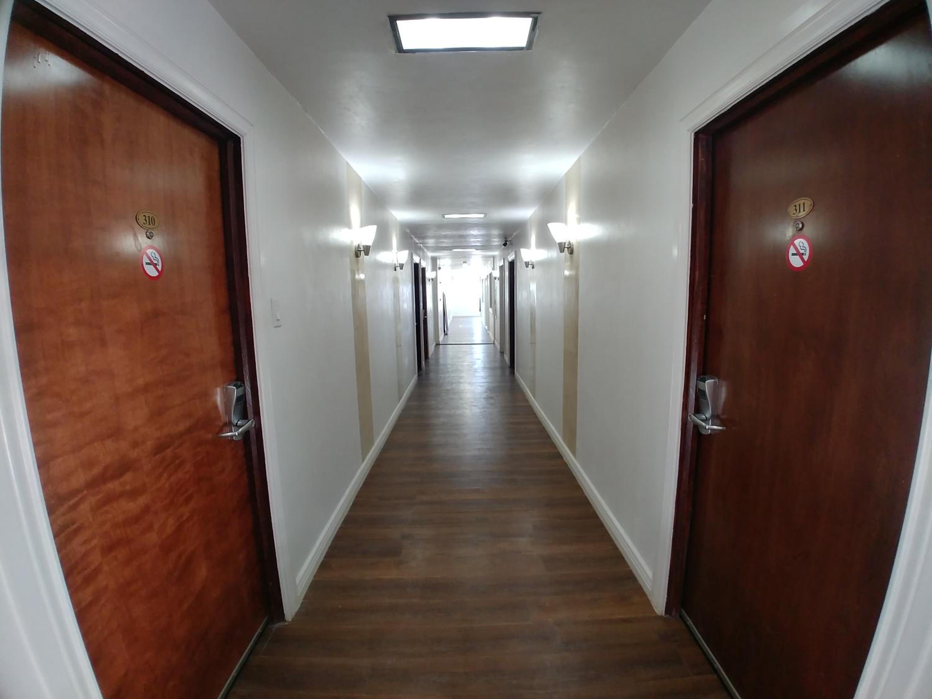 Alien Residence Inn