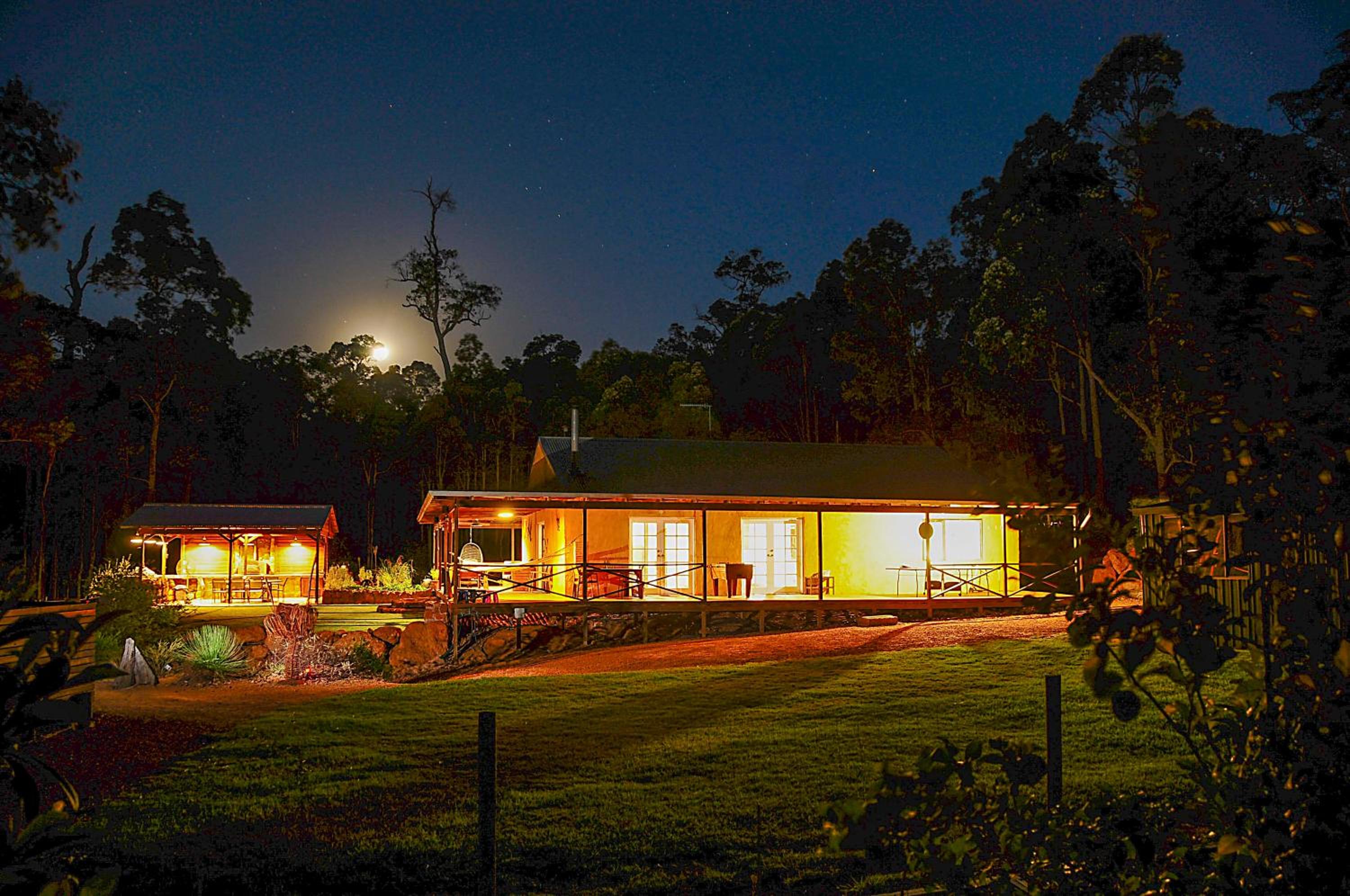 Hotel Nannup Bush Retreat - Image 1