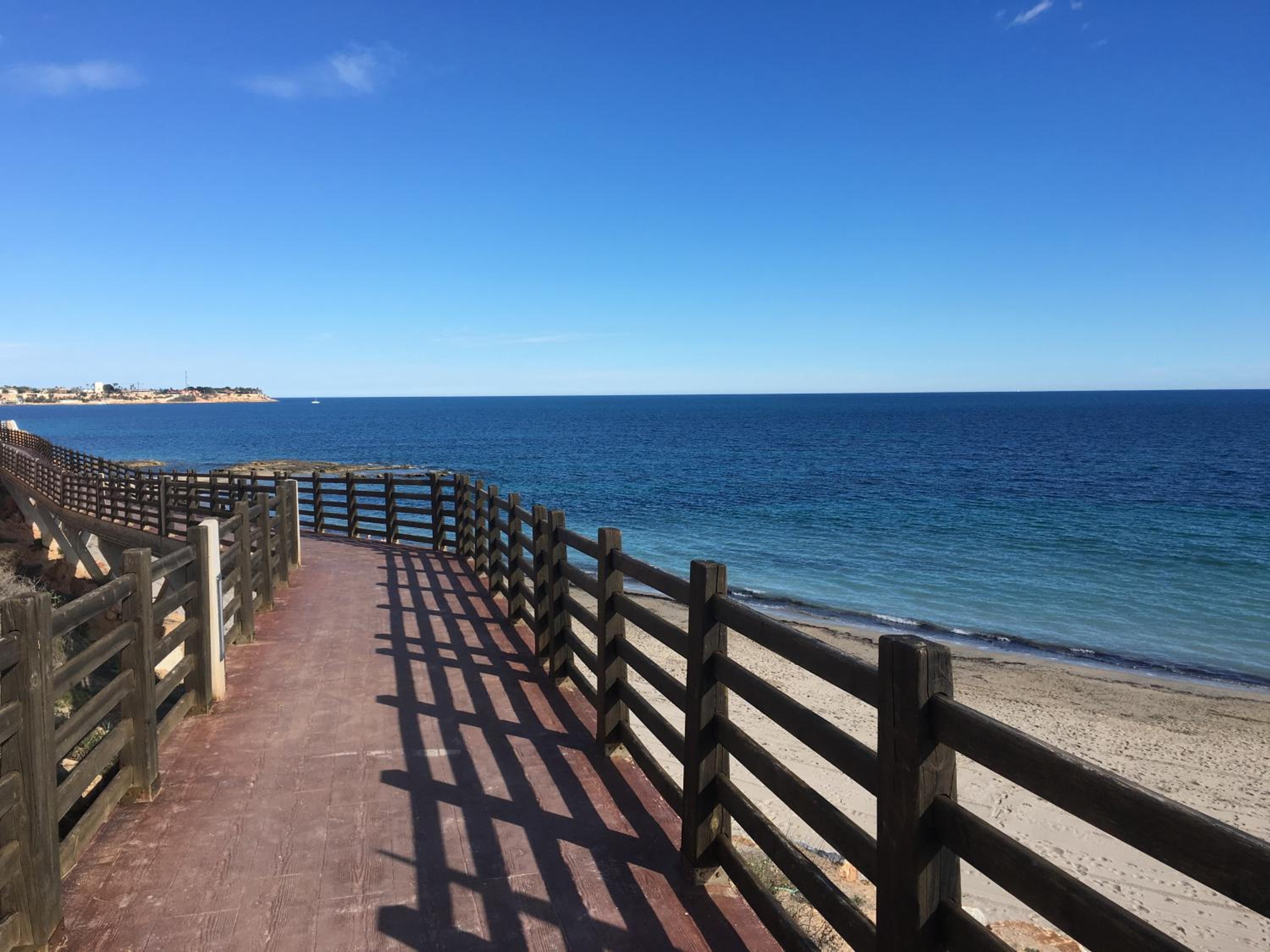 Apartment in Campoamor overlooking the swimming pool