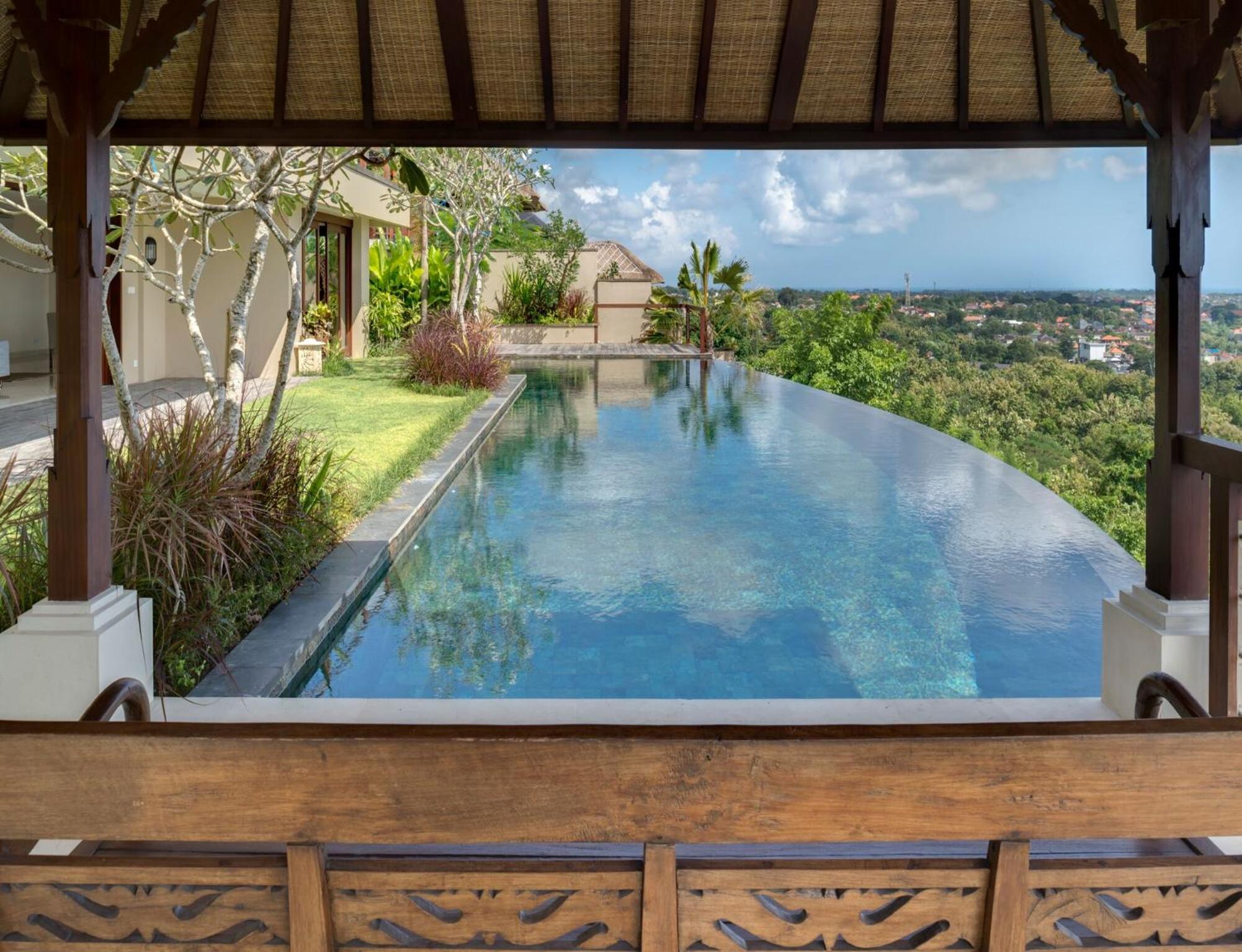 Villa Tiara Mas view 4