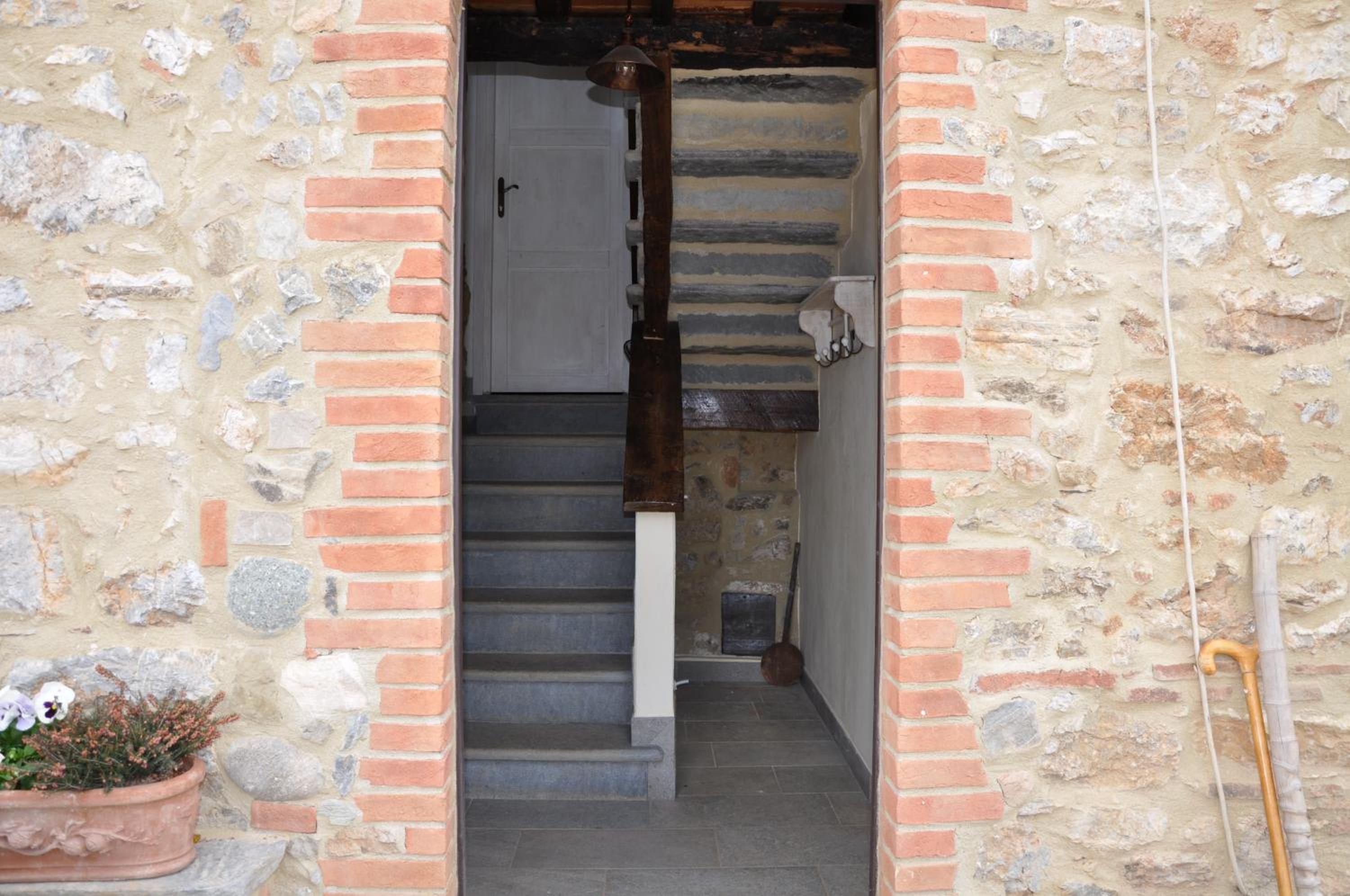 Photo 34
