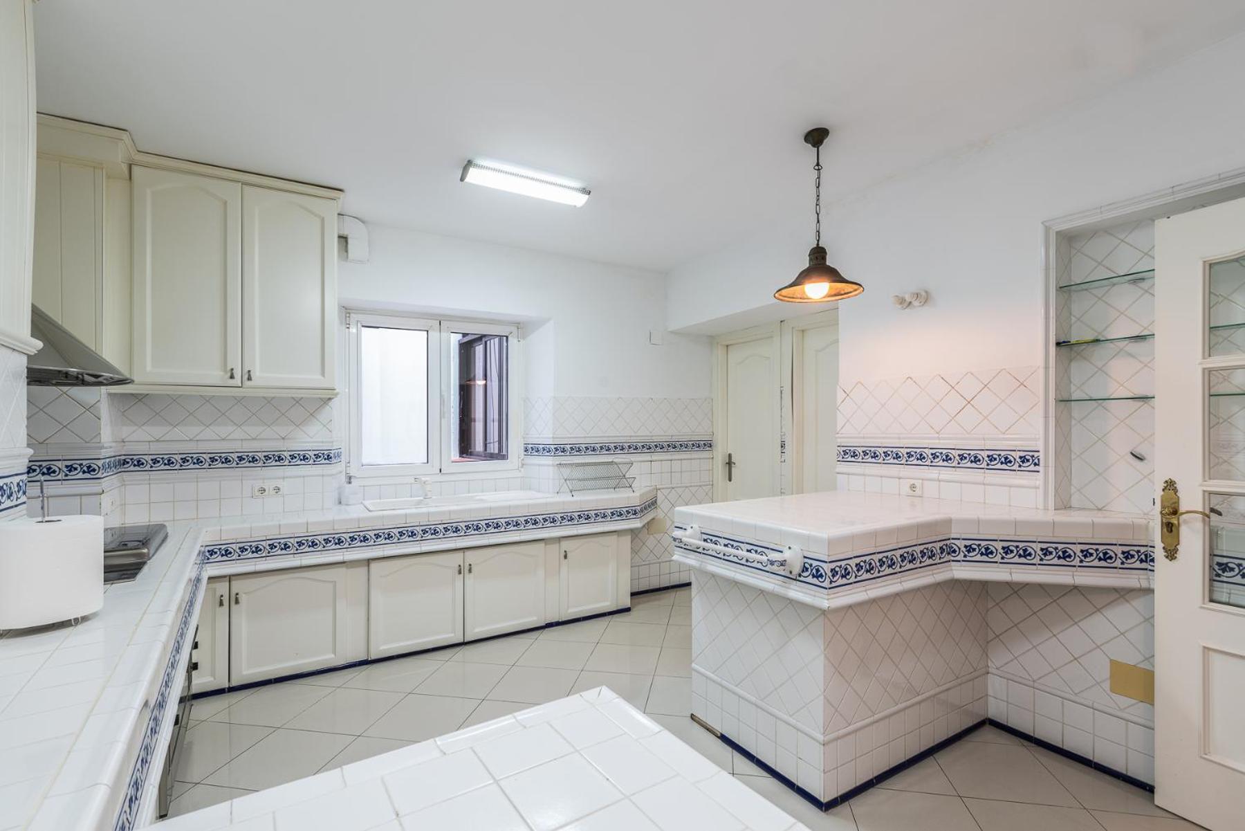 CASA MIRAFLORES